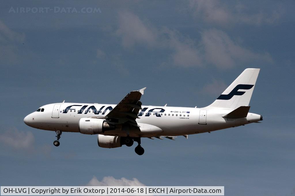 OH-LVG, 2003 Airbus A319-112 C/N 1916, OH-LVG about to land on rw 22L