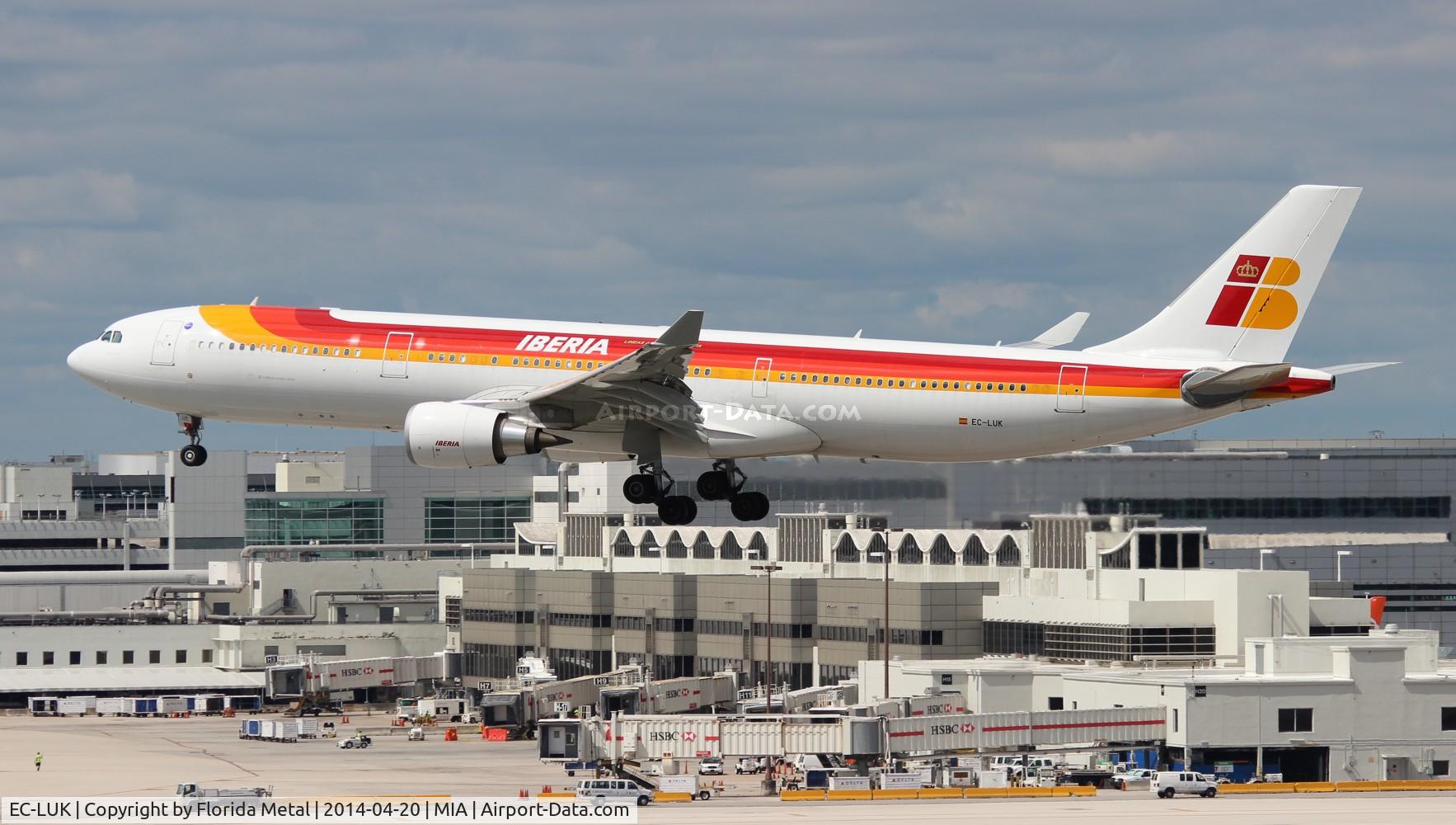 EC-LUK, 2012 Airbus A330-302 C/N 1385, Iberia A330-300