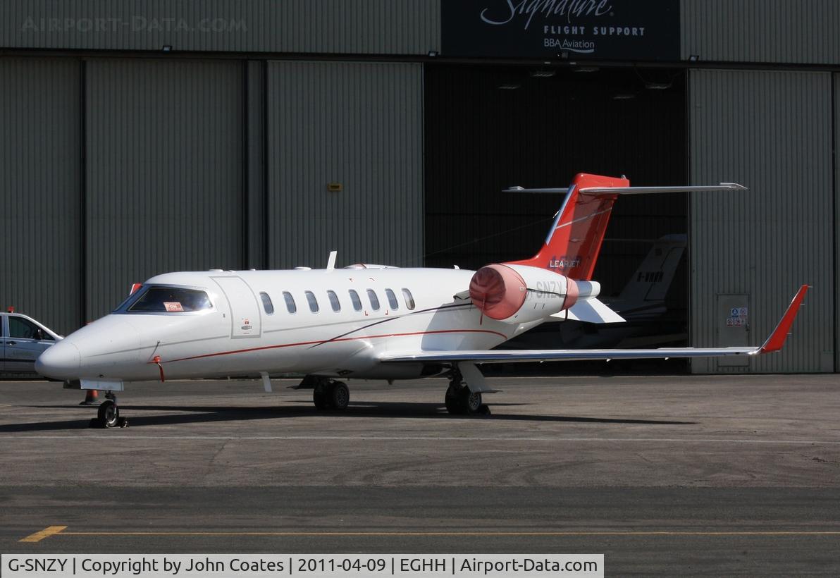 G-SNZY, 2008 Learjet 45 C/N 45-375, At Sigs