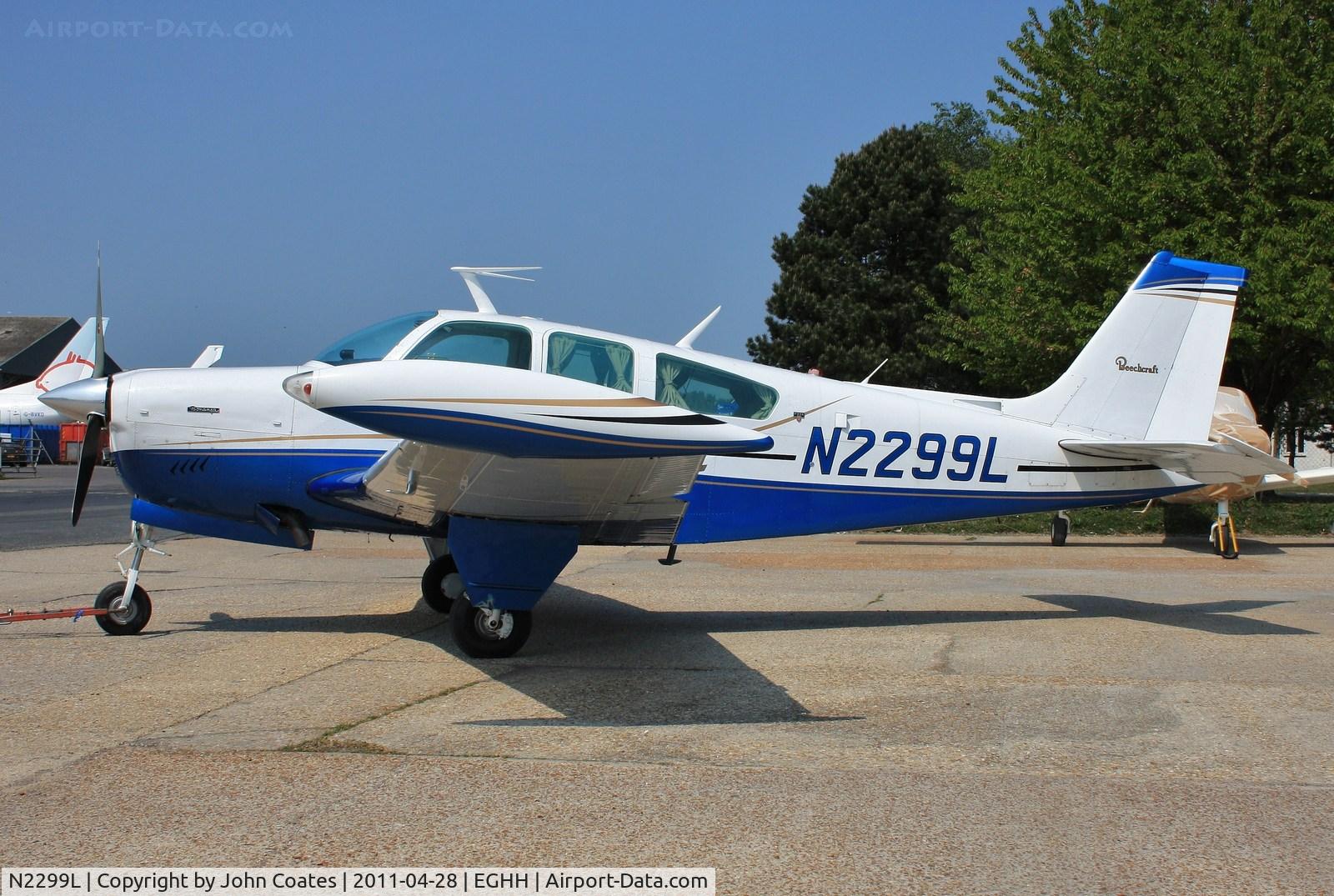 N2299L, 1976 Beech F33A Bonanza C/N CE-677, Just painted