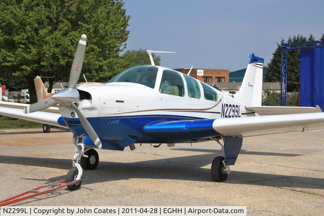 N2299L, 1976 Beech F33A Bonanza C/N CE-677, Just painted