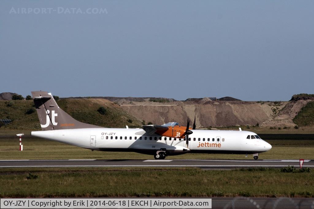 OY-JZY, 1998 ATR 72-212A C/N 540, OY-JZY taking off from rw 22R