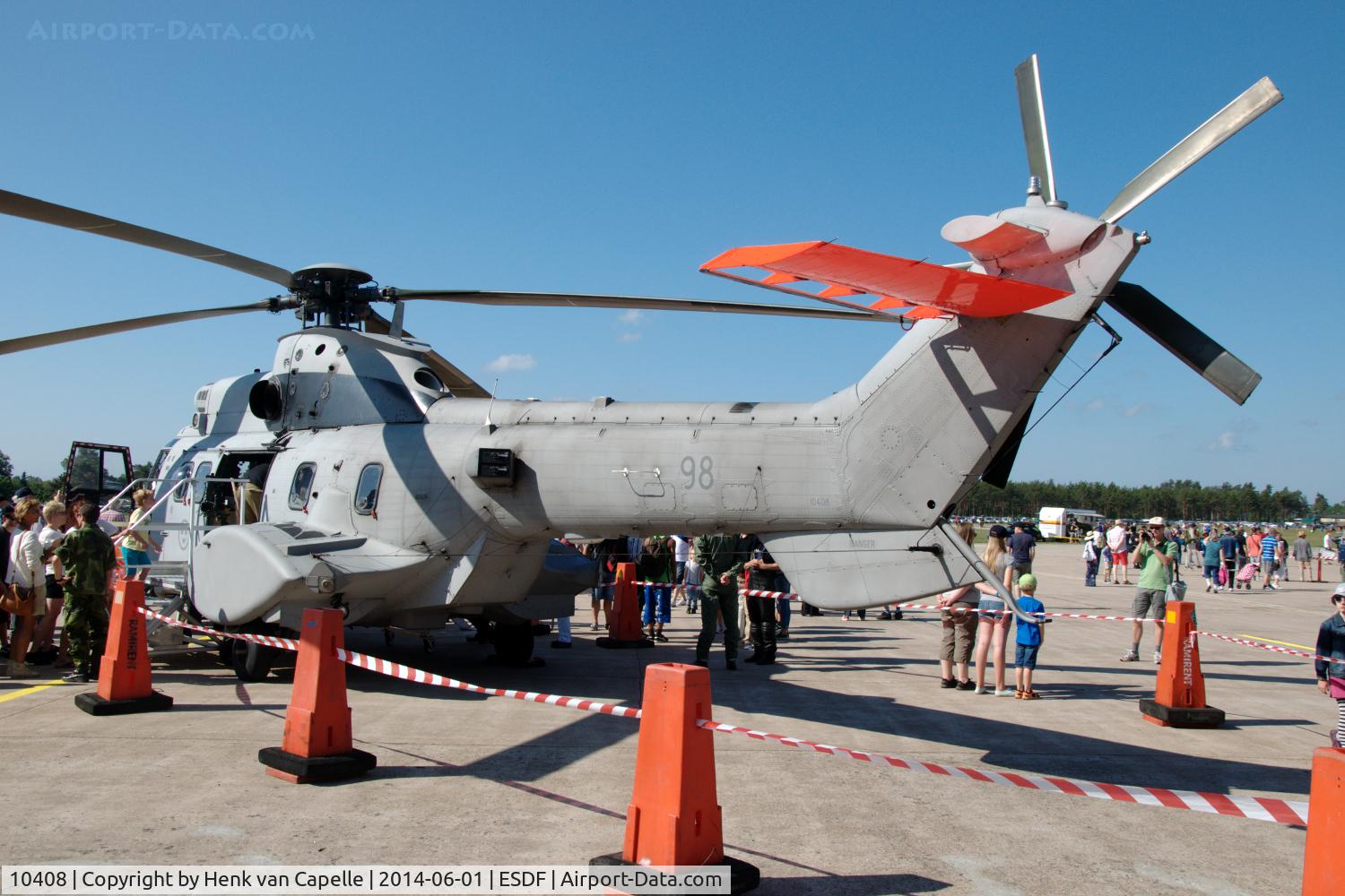 10408, Aerospatiale Hkp.10 Super Puma (AS-332M1) C/N 2288, Hkp10B medevac helicopter of the Swedish Defense Helicopter Wing at Ronneby Air Base.