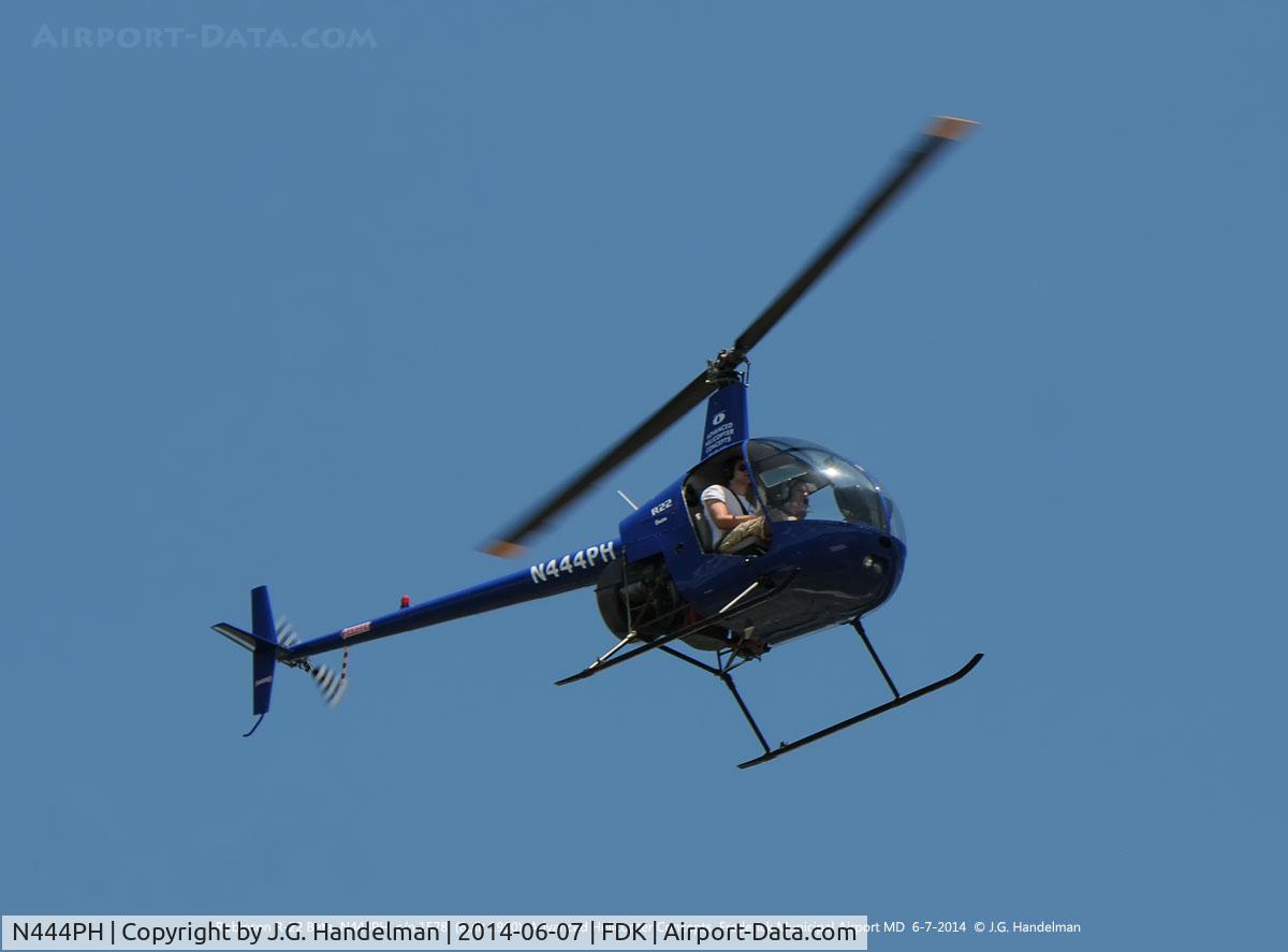 N444PH, 1990 Robinson R22 BETA C/N 1578, At Frederick MD.