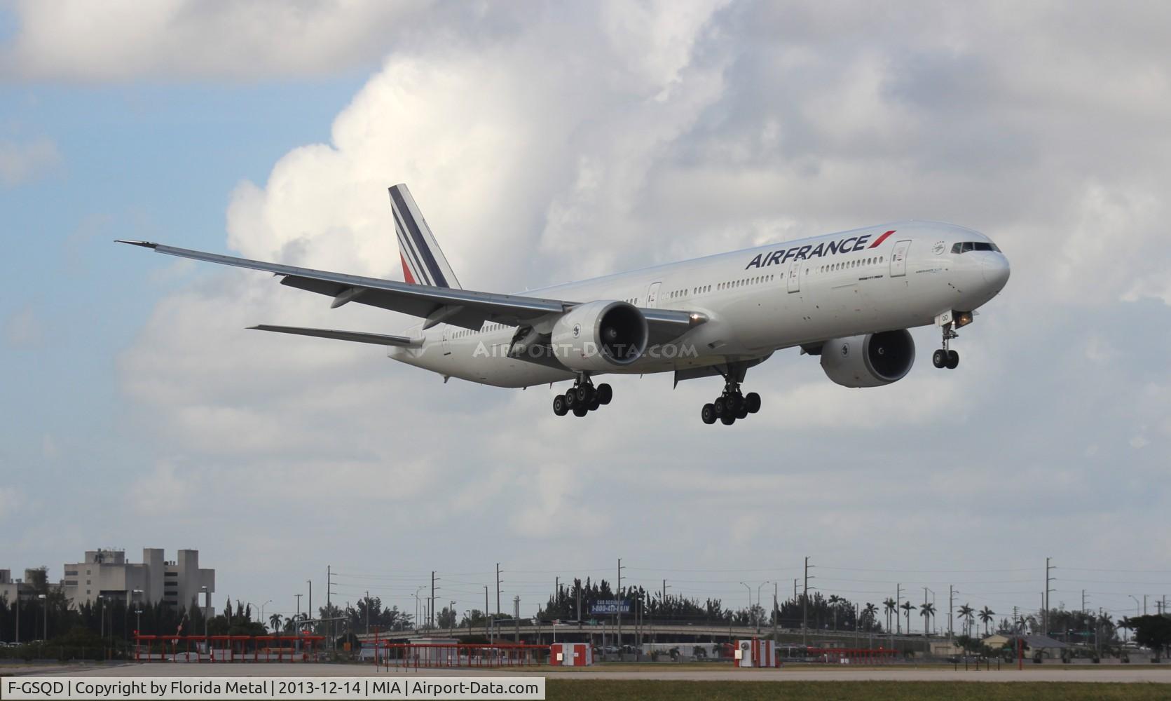 F-GSQD, 2004 Boeing 777-328/ER C/N 32726, Air France 777-300