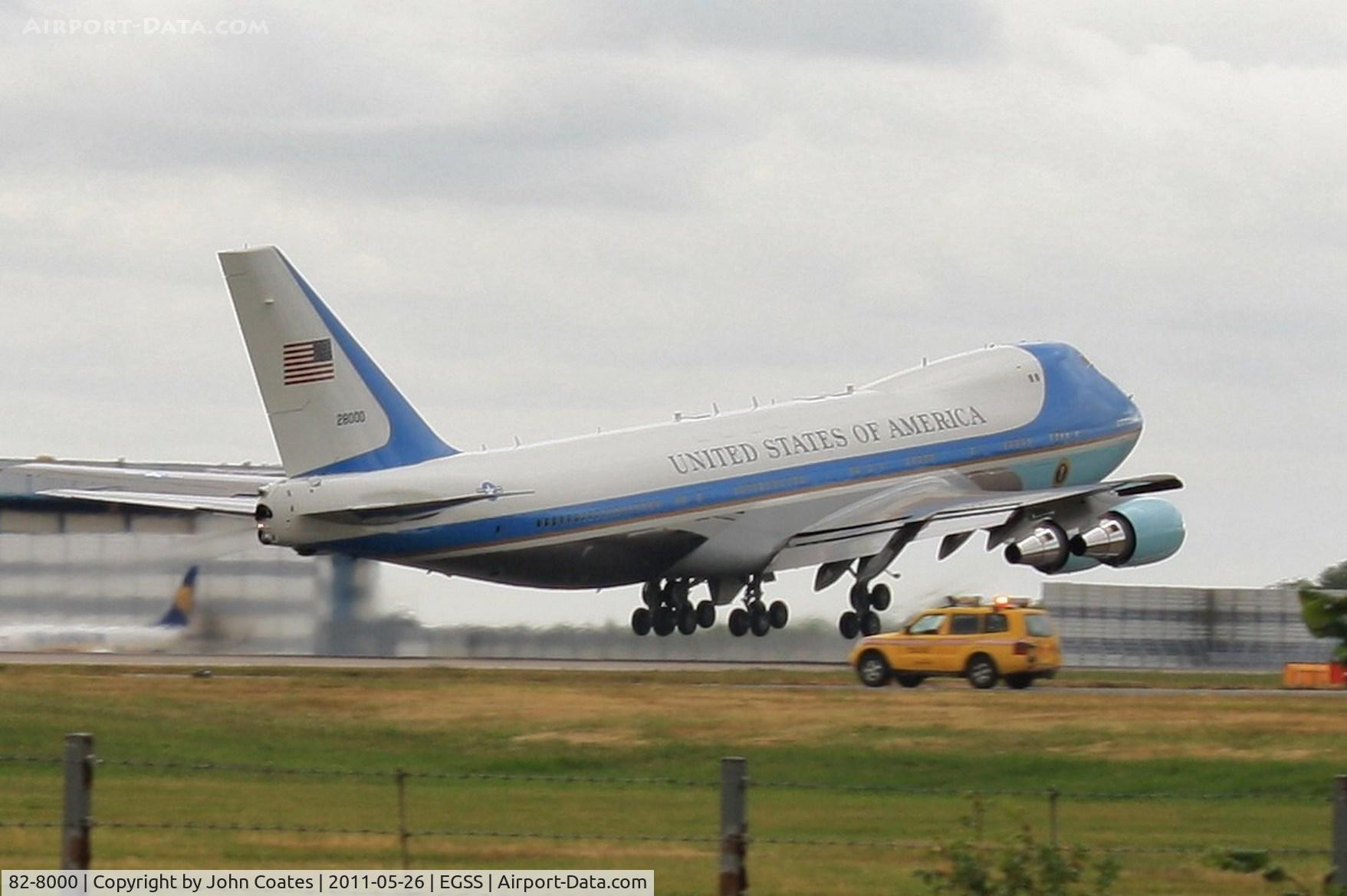 82-8000, 1987 Boeing VC-25A (747-2G4B) C/N 23824, The President departs