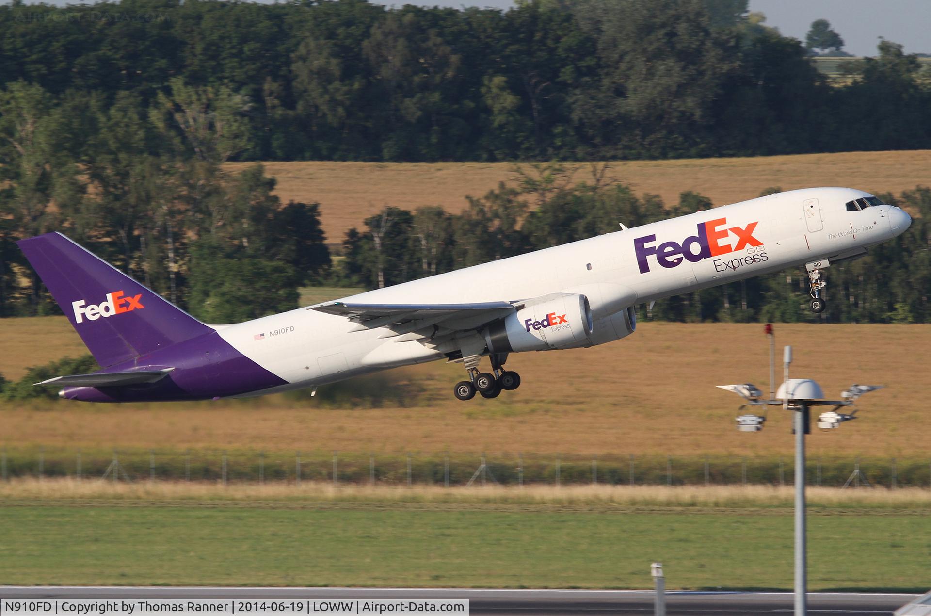 N910FD, 1991 Boeing 757-236 C/N 25054, FedEx B757