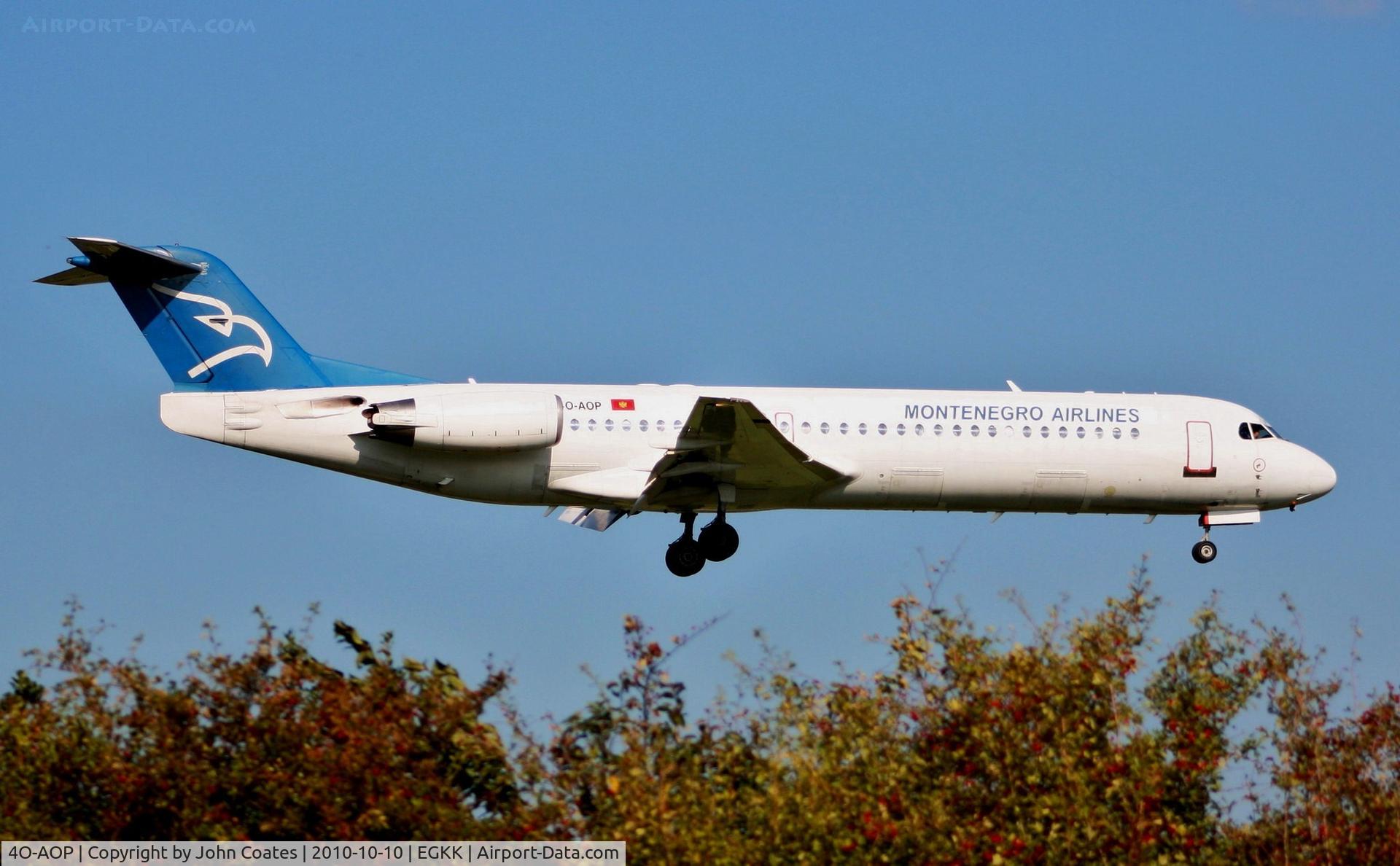 4O-AOP, 1991 Fokker 100 (F-28-0100) C/N 11332, Finals 08