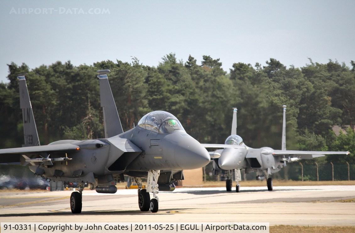 91-0331, 1991 McDonnell Douglas F-15E Strike Eagle C/N 1238/E196, Taxiing with 91-0306
