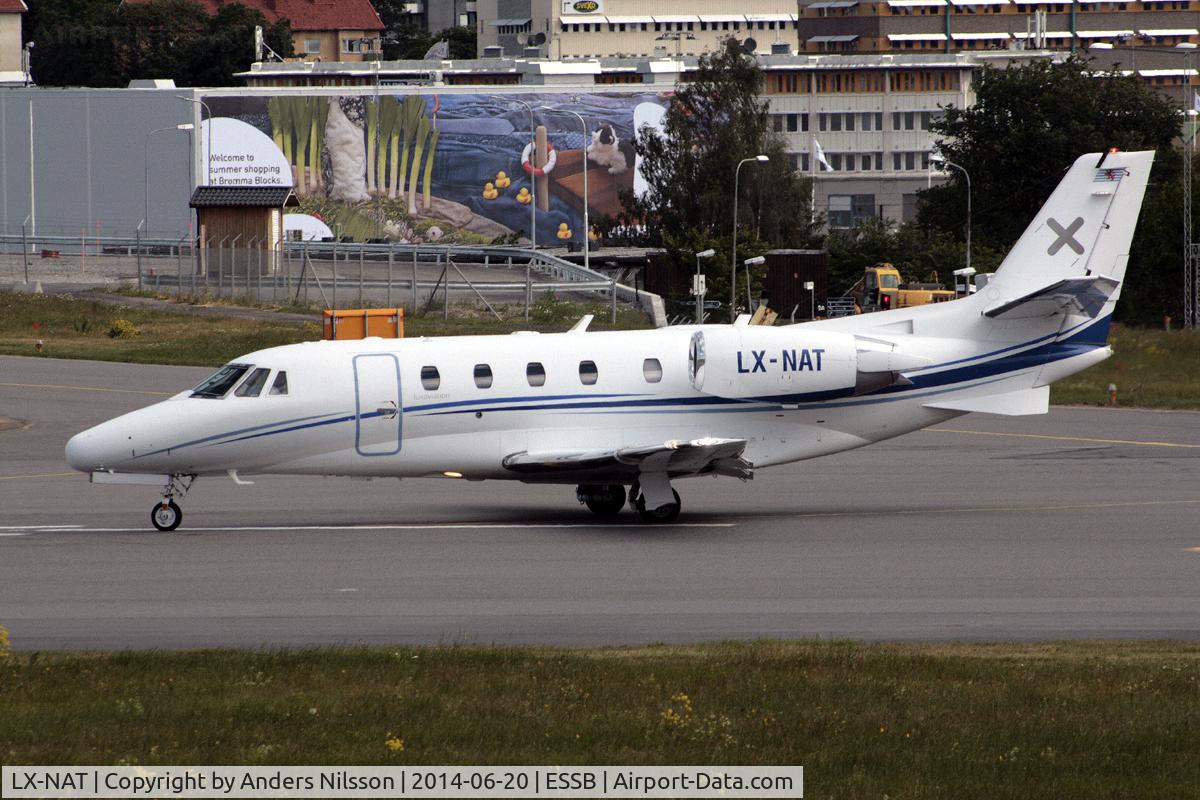 LX-NAT, 2005 Cessna 560XL Citation  XLS C/N 560-5564, Lining up runway 30.