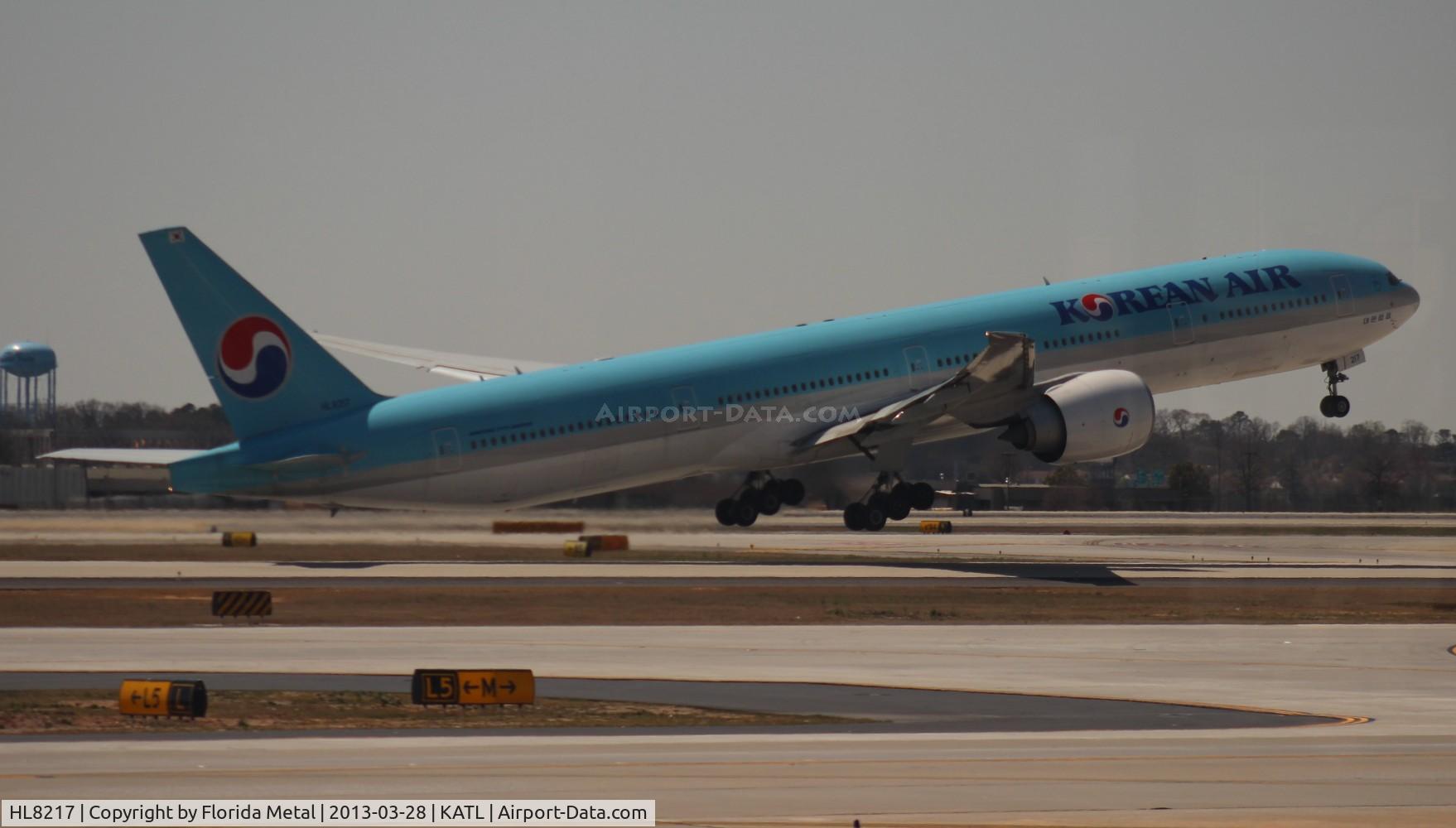 HL8217, 2011 Boeing 777-3B5/ER C/N 37648, Korean 777-300