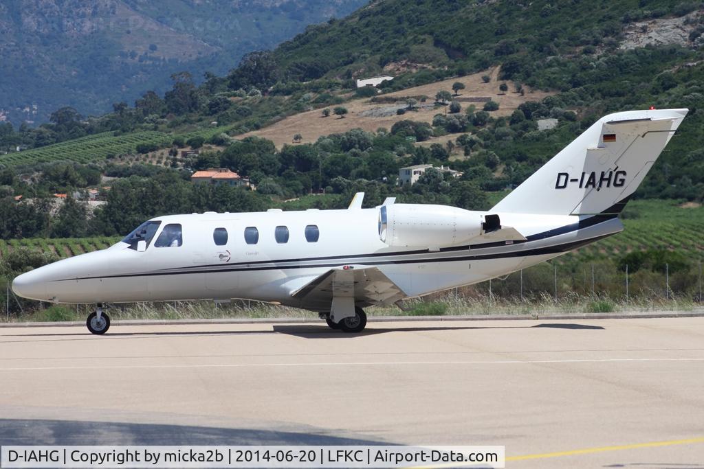D-IAHG, 1996 Cessna 525 CitationJet CJ1 C/N 525-0126, Taxiing, It's Cessna 525 CJ1 c/n 525-0126 built in 1996