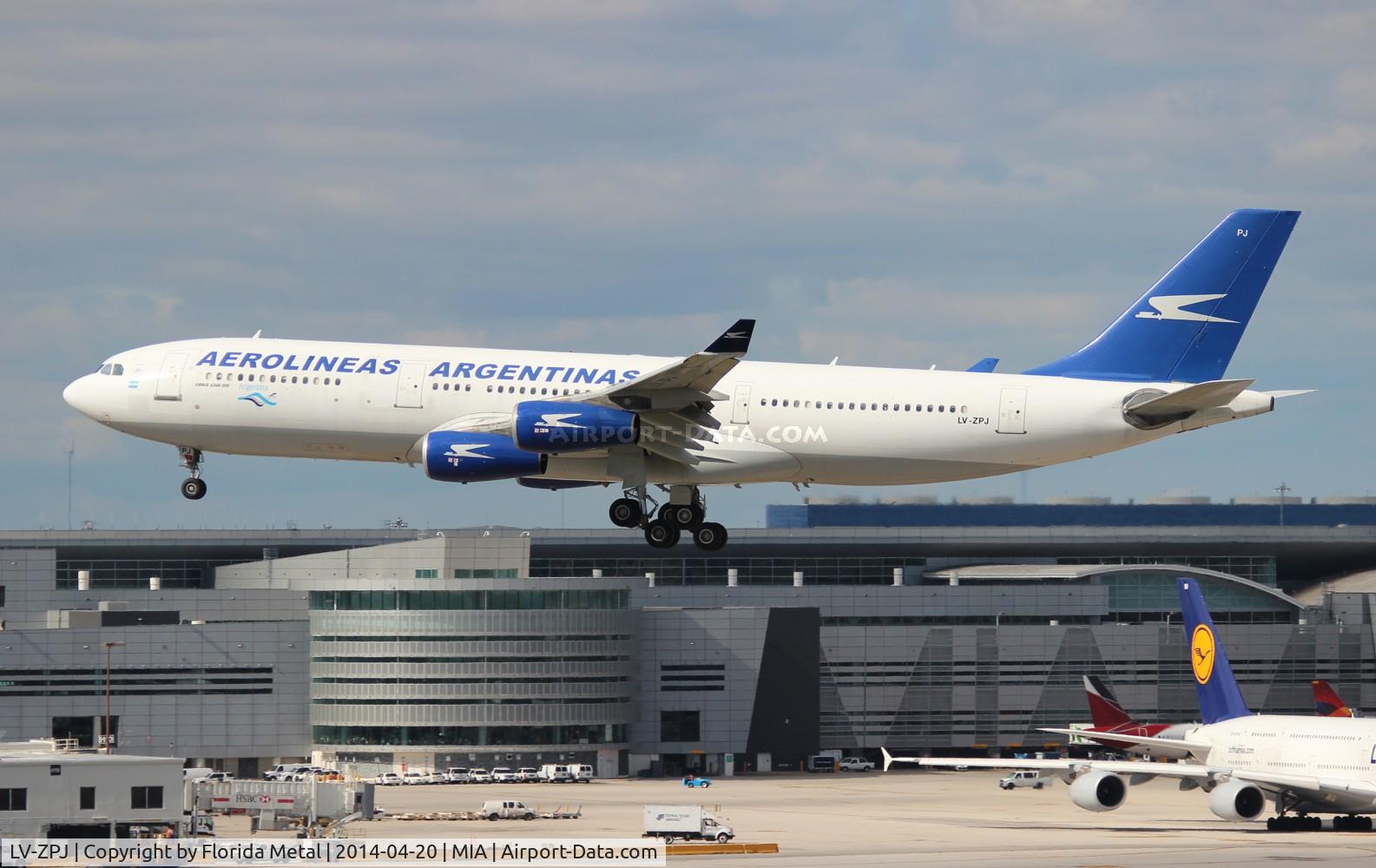 LV-ZPJ, 1994 Airbus A340-211 C/N 074, Aerolineas Argentinas A340-200