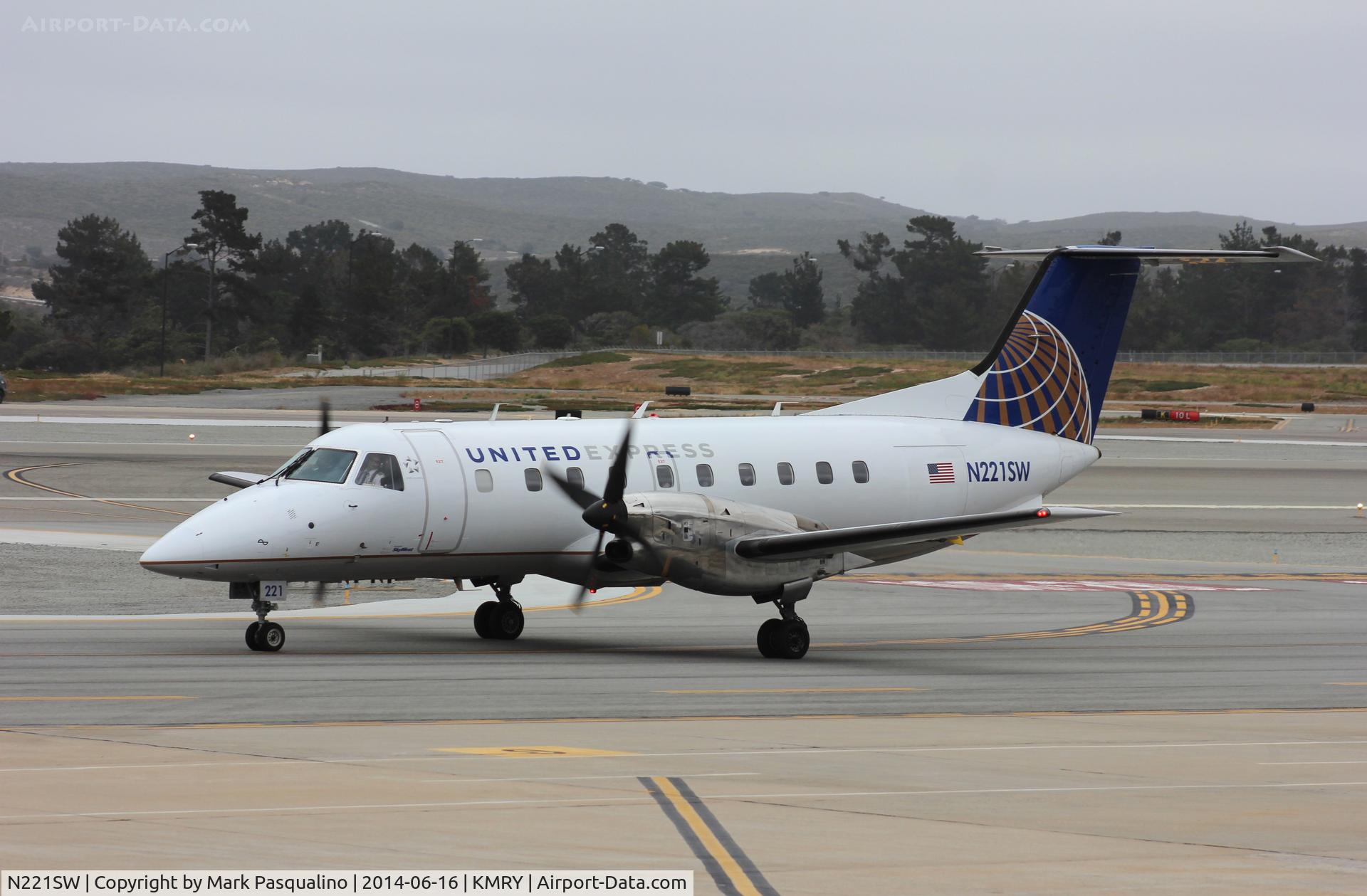 N221SW, 1994 Embraer EMB-120ER Brasilia C/N 120.290, EMB-120ER