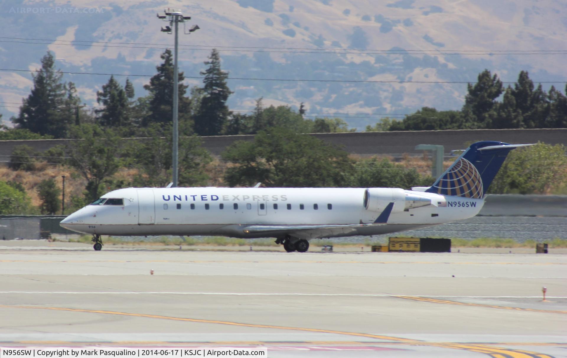N956SW, 2003 Canadair CL-600-2B19 Regional Jet CRJ-200LR C/N 7825, CL-600-2B19