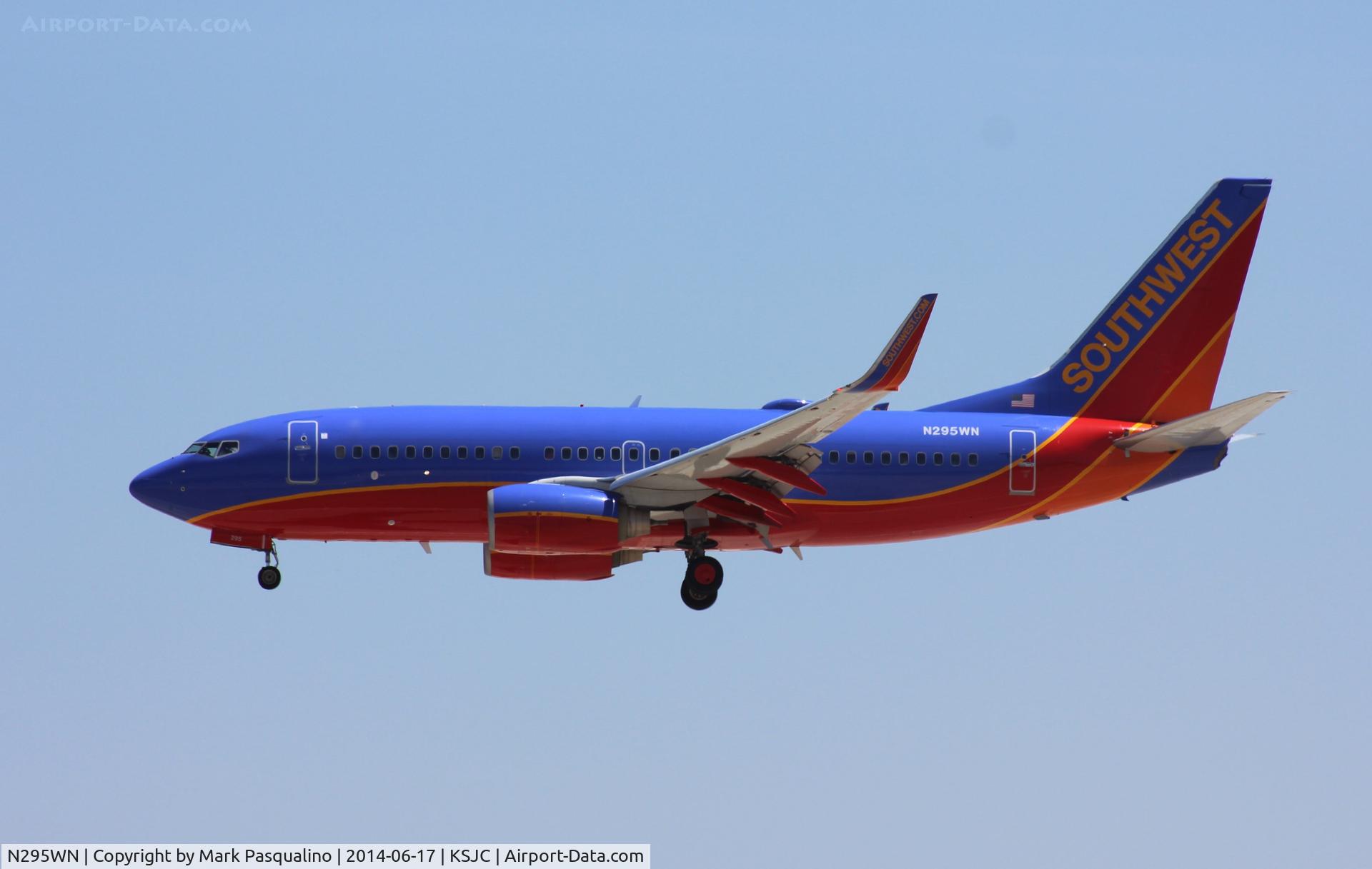 N295WN, 2007 Boeing 737-7H4 C/N 32541, Boeing 737-700
