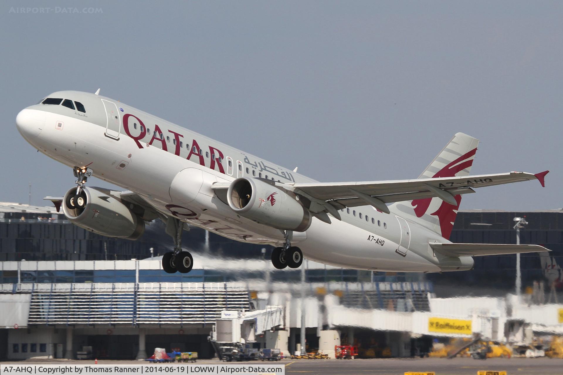 A7-AHQ, 2011 Airbus A320-232 C/N 4930, Qatar A320