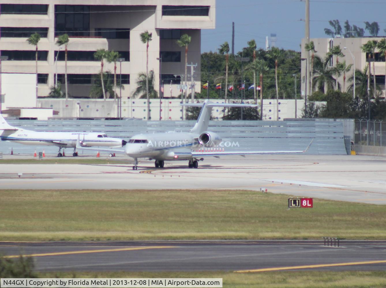 N44GX, 2004 Bombardier BD-700-1A10 Global Express C/N 9142, Global Express