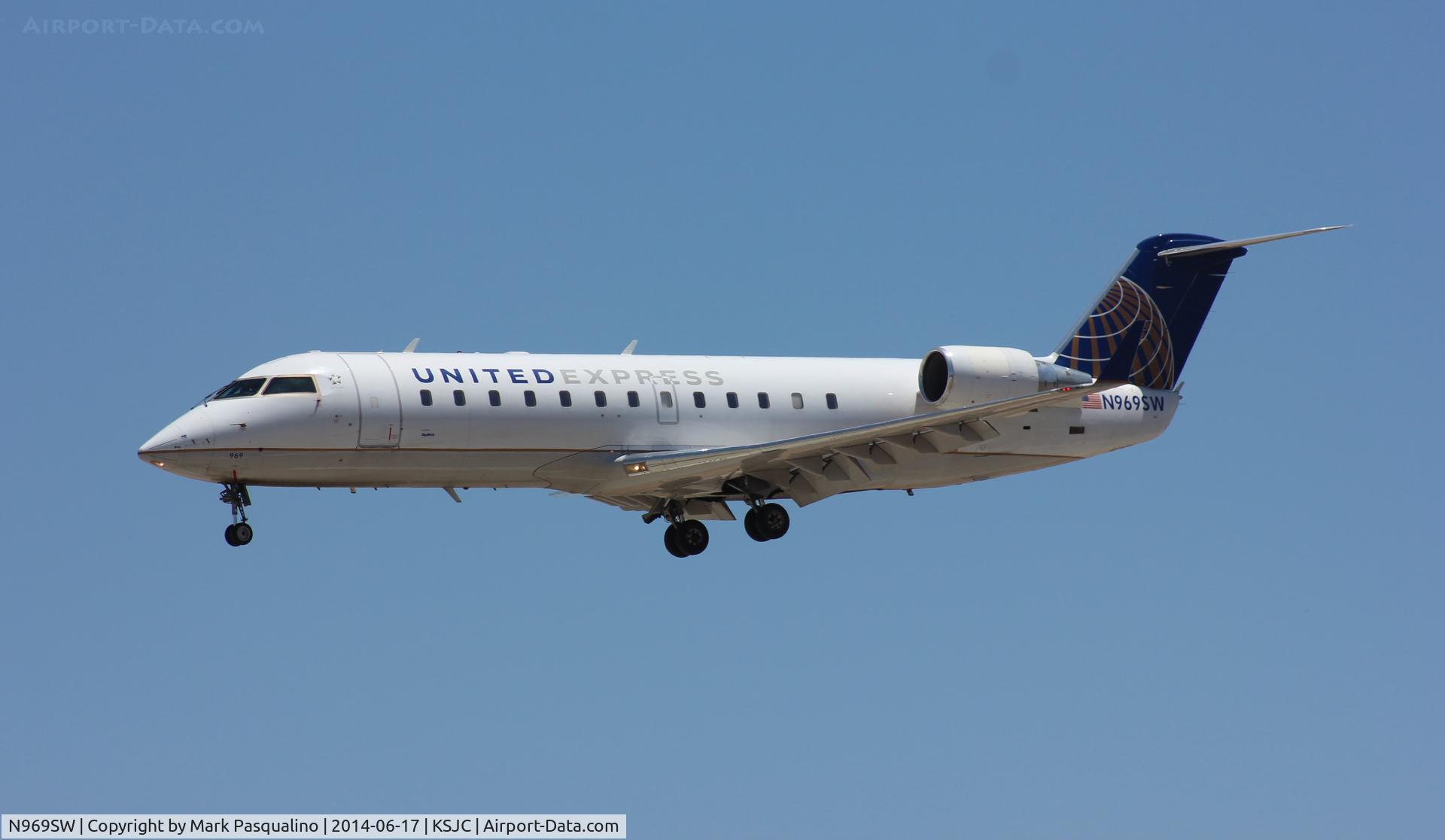 N969SW, 2003 Bombardier CRJ-200ER (CL-600-2B19) C/N 7876, CL-600-2B19