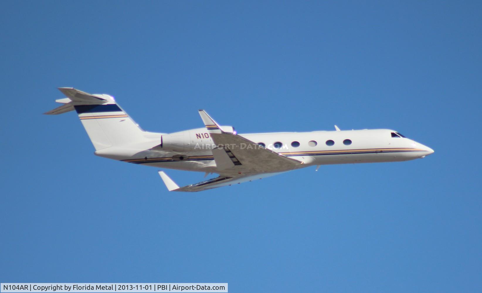 N104AR, 2011 Gulfstream Aerospace GIV-X (G450) C/N 4223, Gulfstream 450