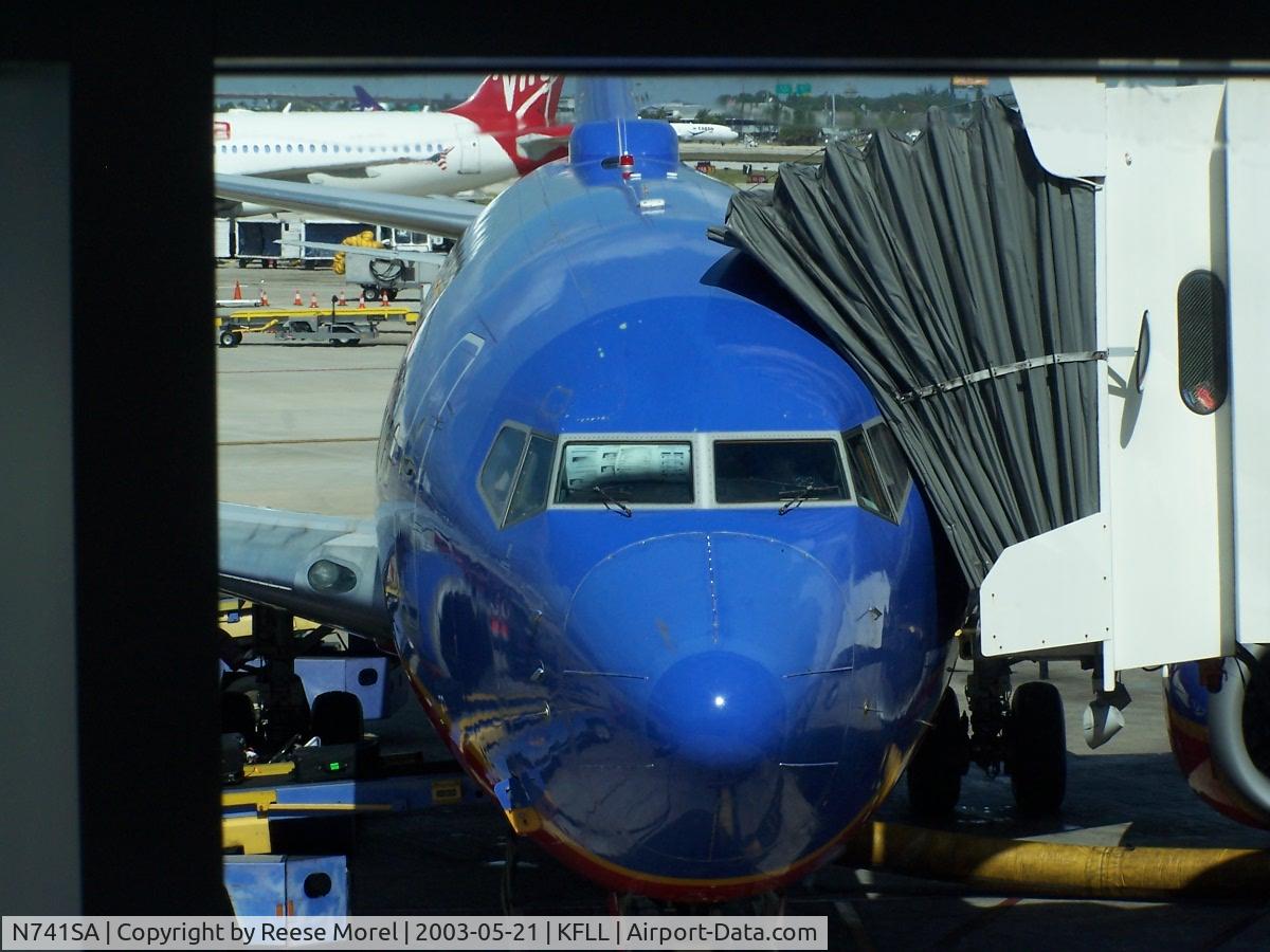 N741SA, 1998 Boeing 737-7H4 C/N 29277, Southwest Airlines Boeing 737-700 at Fort Lauderdale-Hollywood International Airport