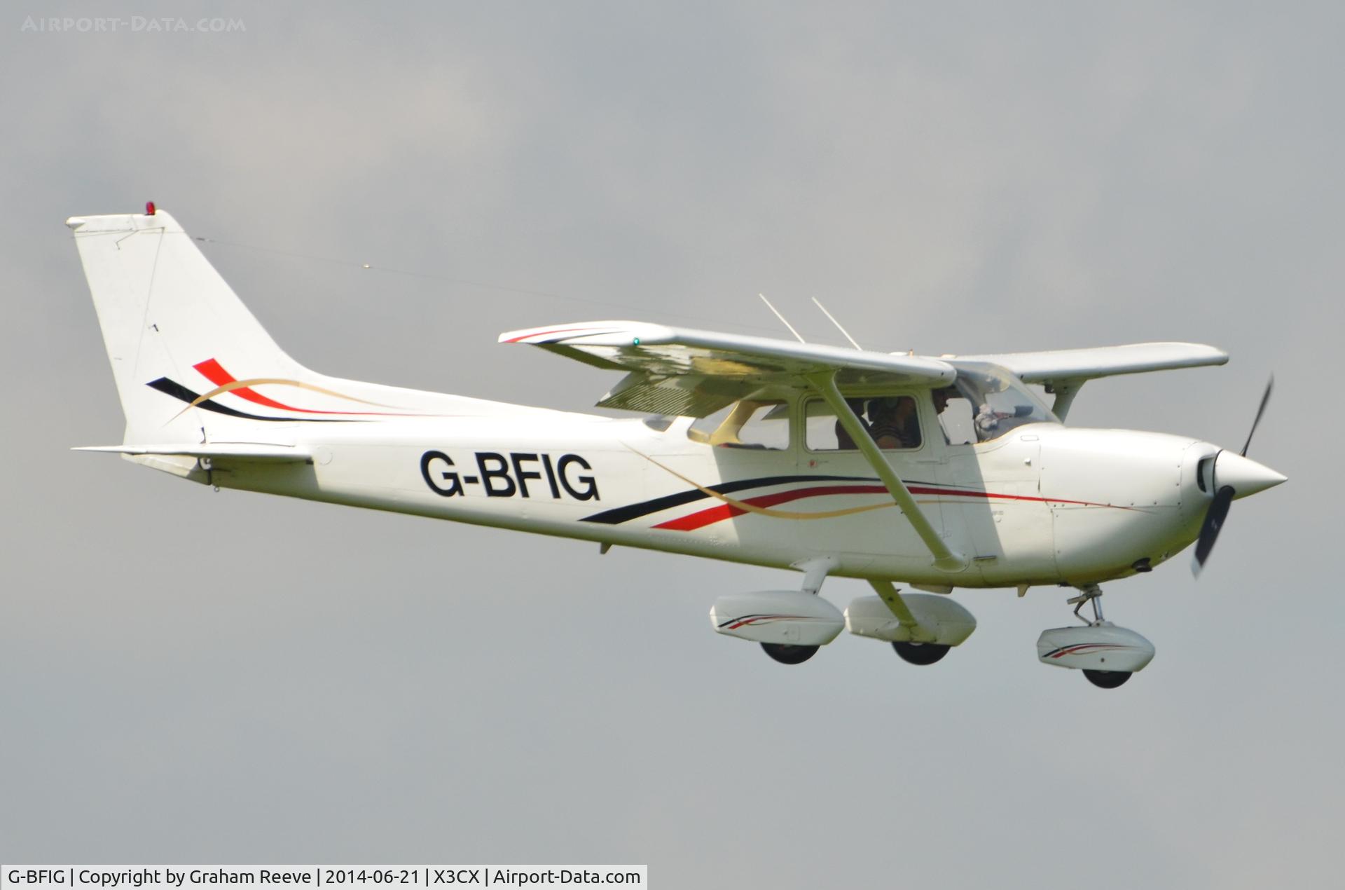 G-BFIG, 1977 Reims FR172K Hawk XP C/N 0615, Crabfield 2014.