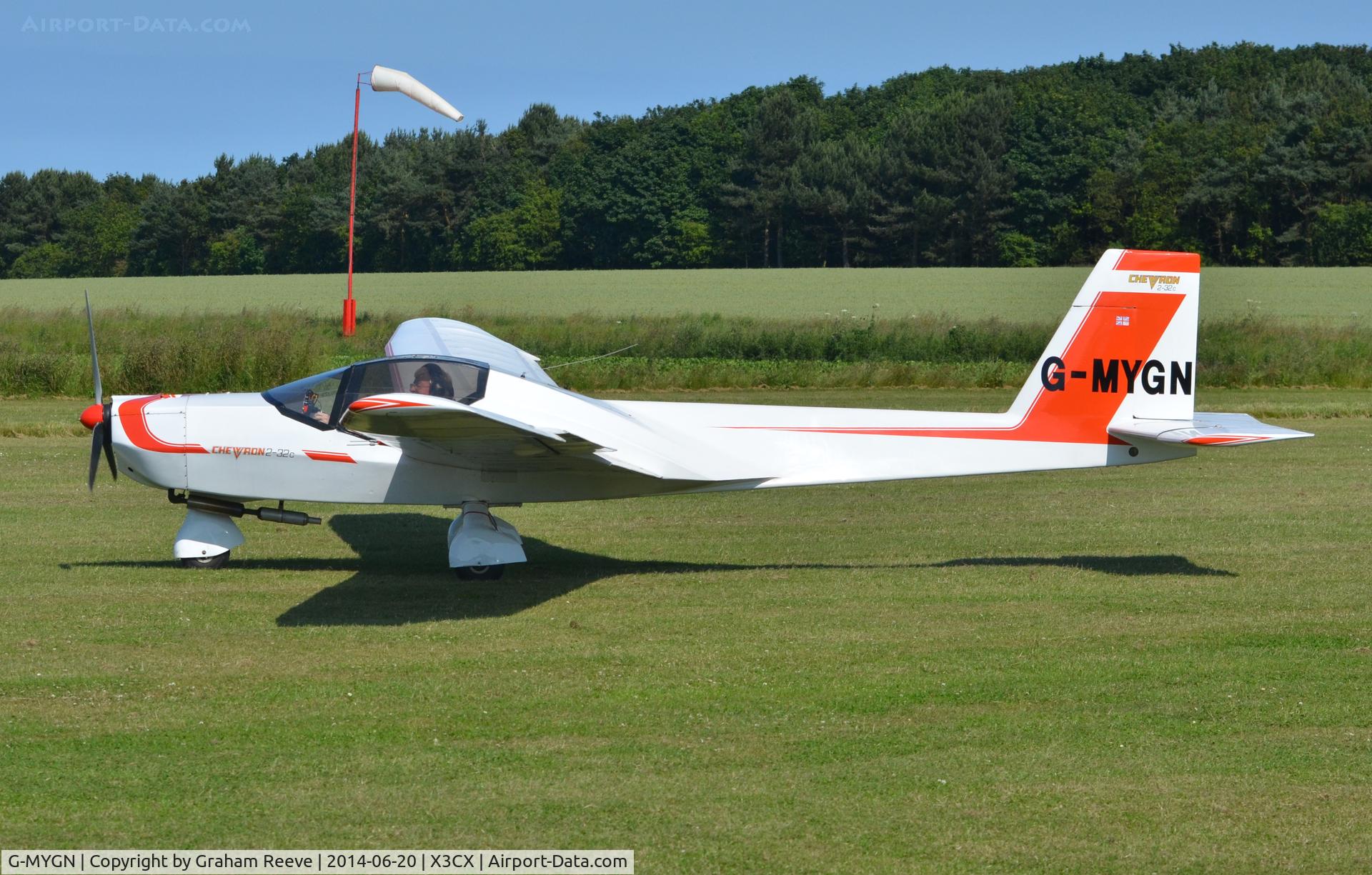 G-MYGN, 1992 AMF Chevvron 2-32C C/N 034, Crabfield 2014.