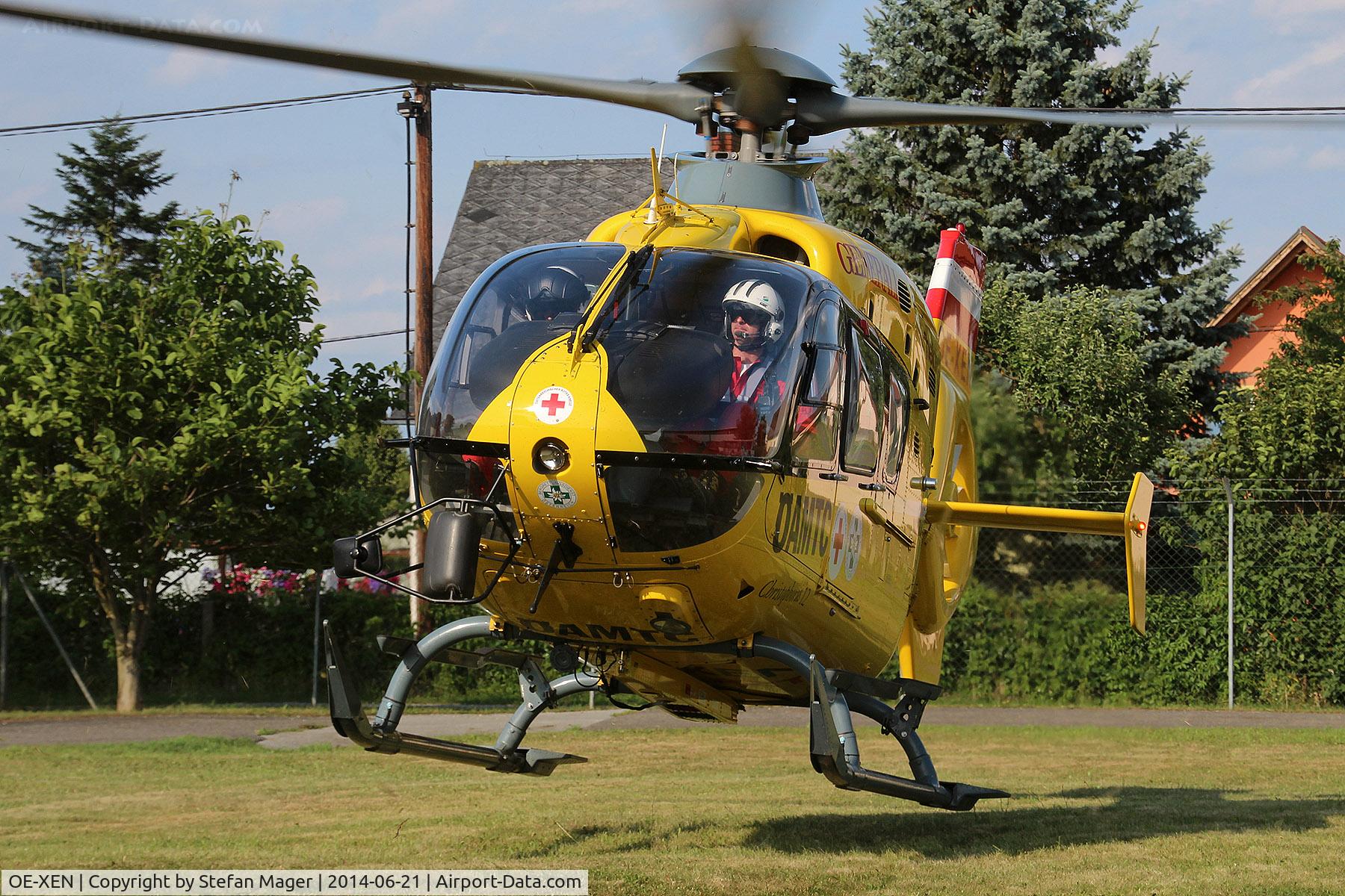 OE-XEN, 2001 Eurocopter EC-135T-2 C/N 0199, Taking off for rescue mission