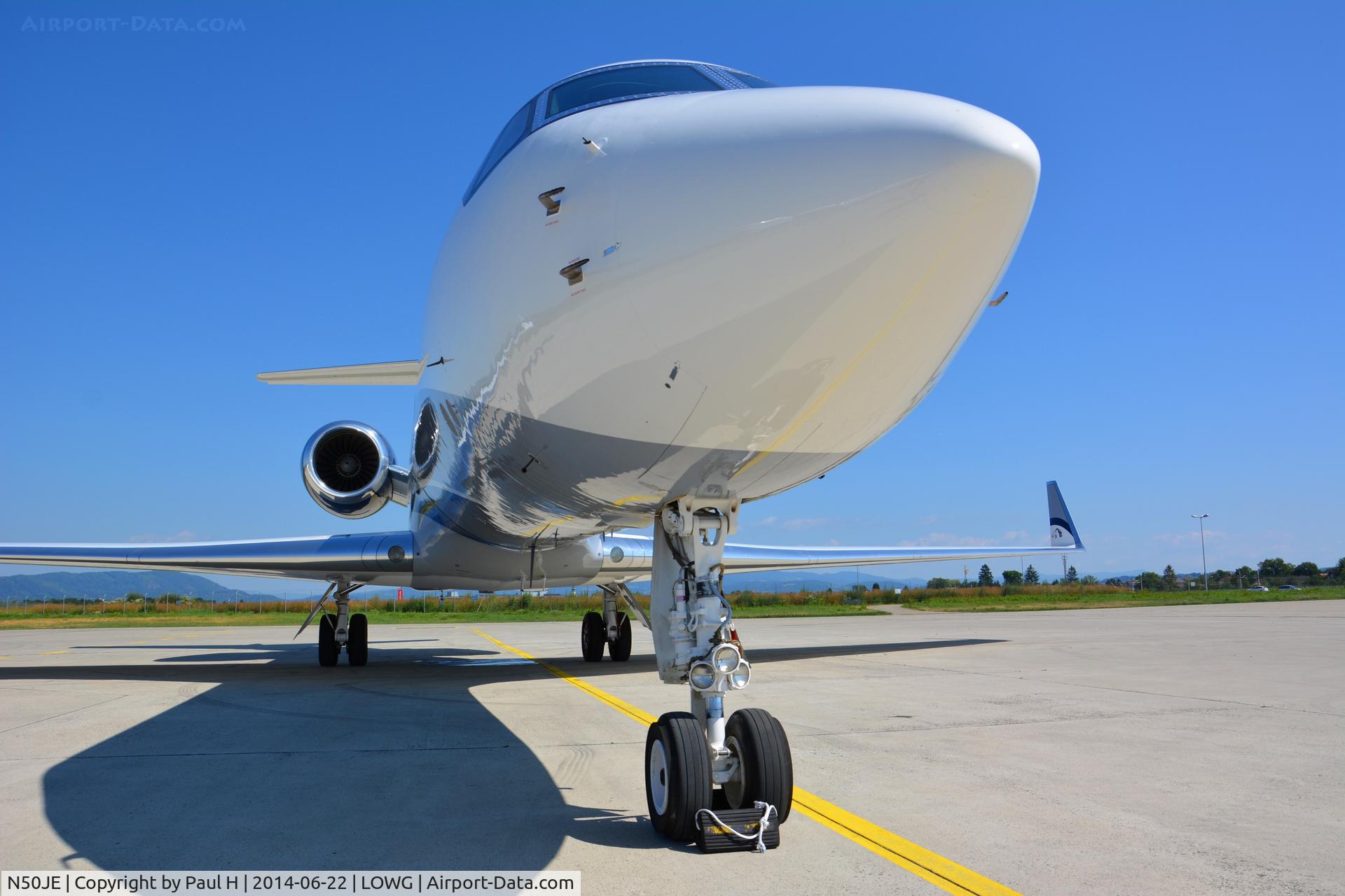 N50JE, 1999 Gulfstream G-V C/N 567, At LOWG, Bussines flight for Formula1 GP of Austria