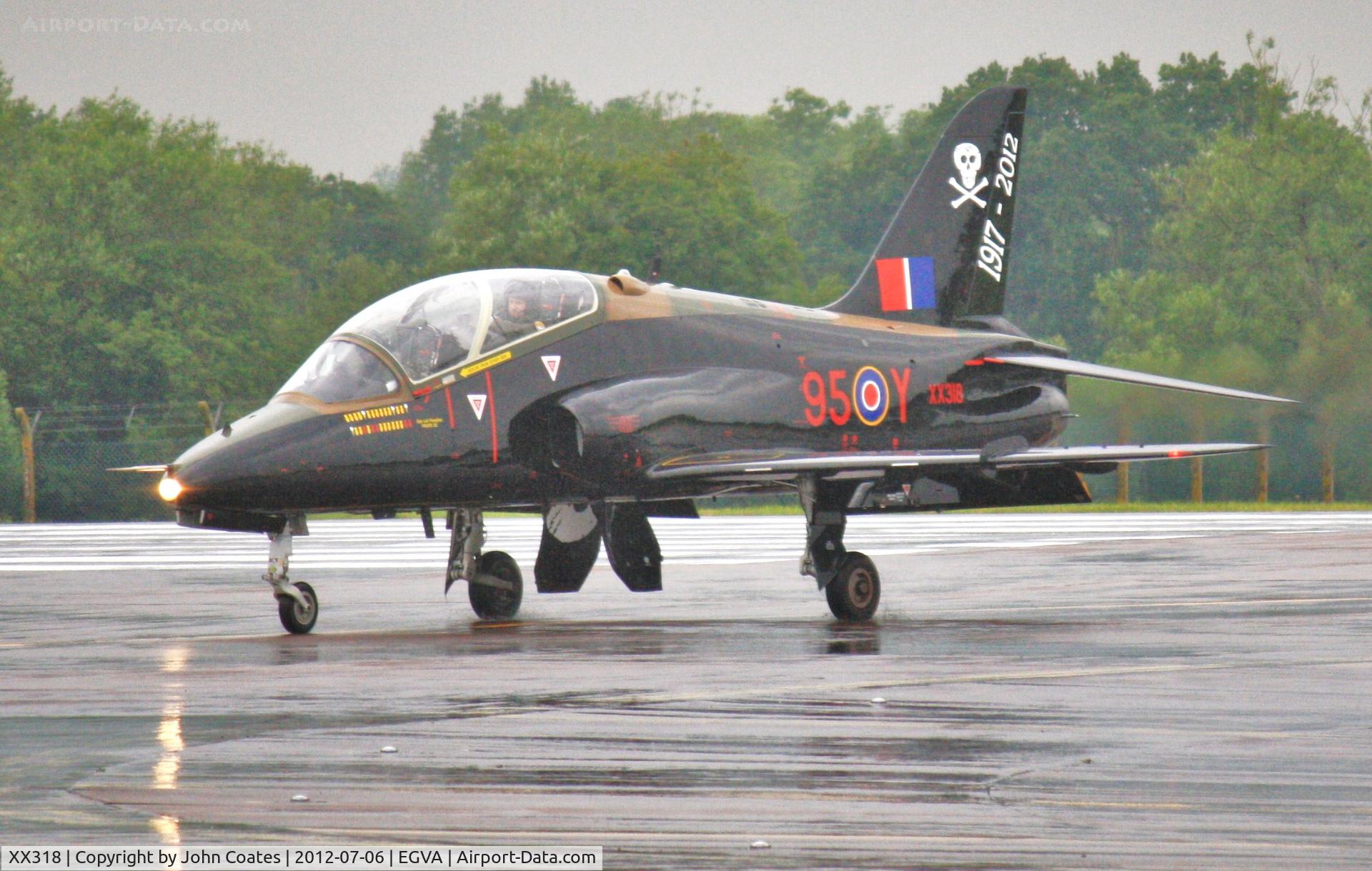 XX318, 1980 Hawker Siddeley Hawk T.1A C/N 160/312143, Wet RIAT