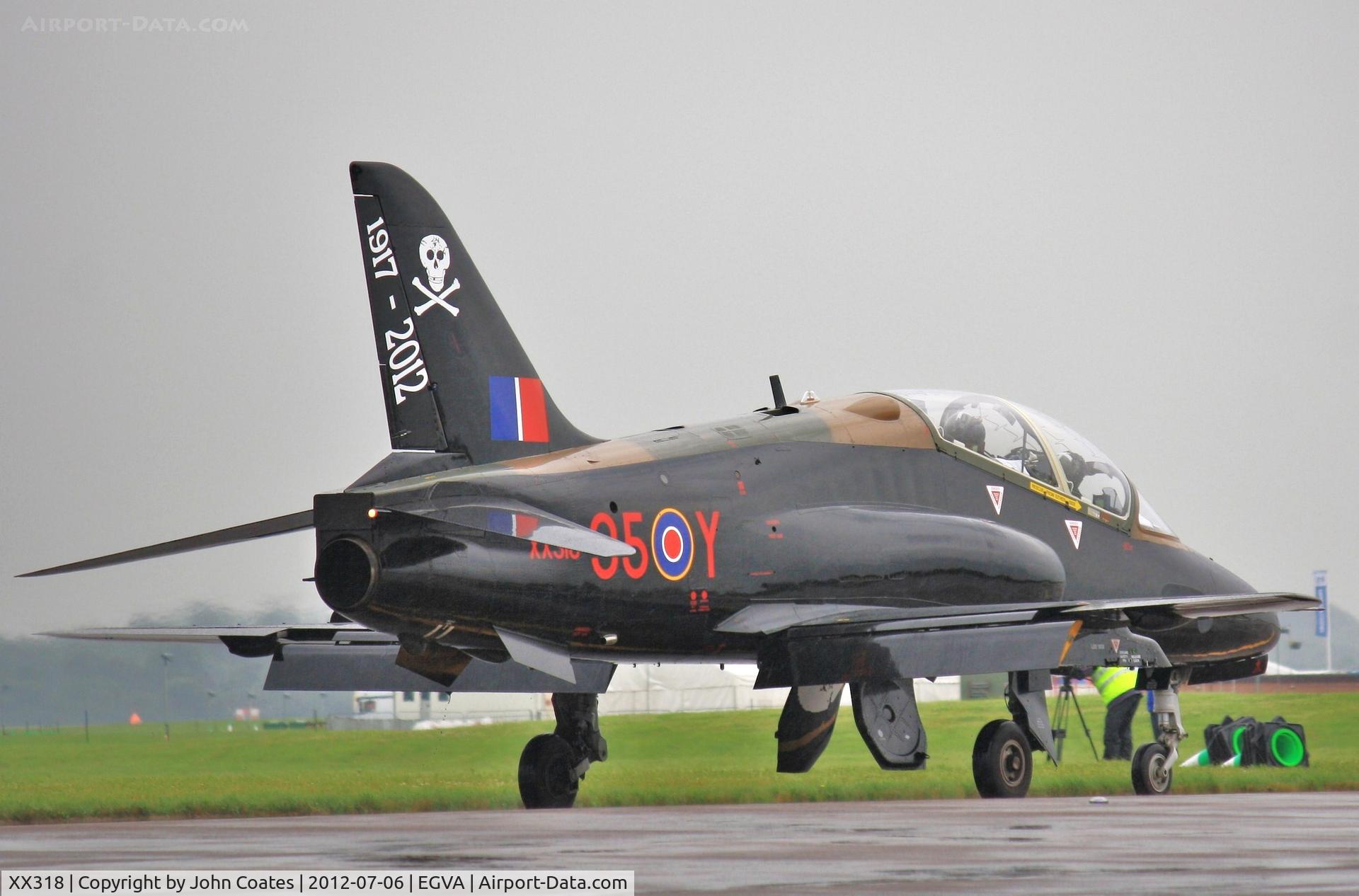 XX318, 1980 Hawker Siddeley Hawk T.1A C/N 160/312143, Wet RIAT
