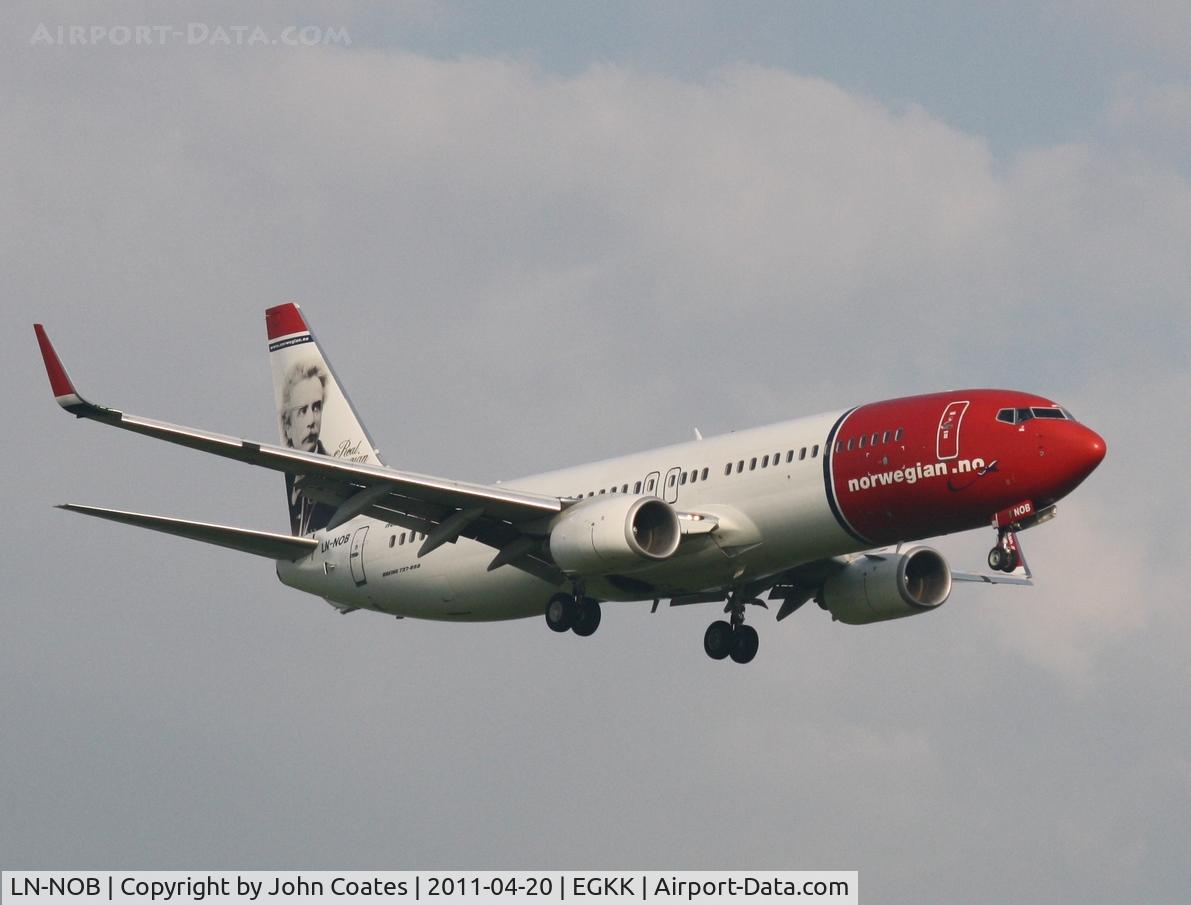 LN-NOB, 2008 Boeing 737-8FZ C/N 34954, Approach 08