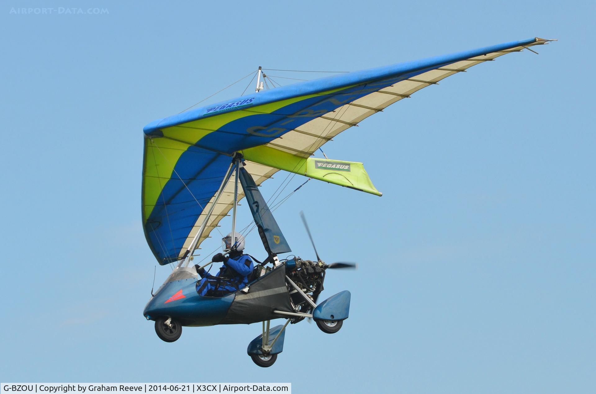 G-BZOU, 2001 Pegasus Quantum 15-912 C/N 7768, Crabfield 2014.