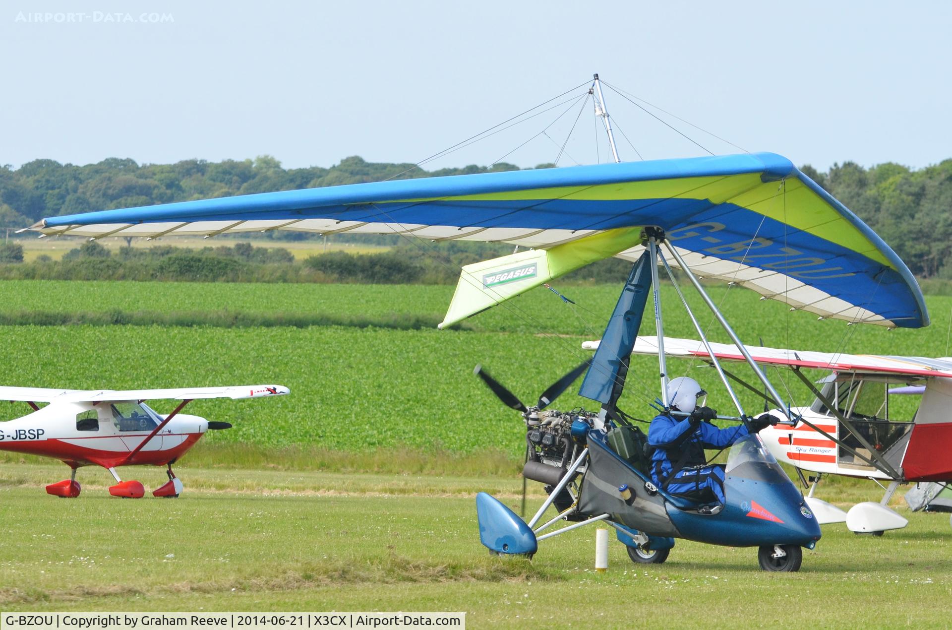 G-BZOU, 2001 Pegasus Quantum 15-912 C/N 7768, Crabfield 2014.