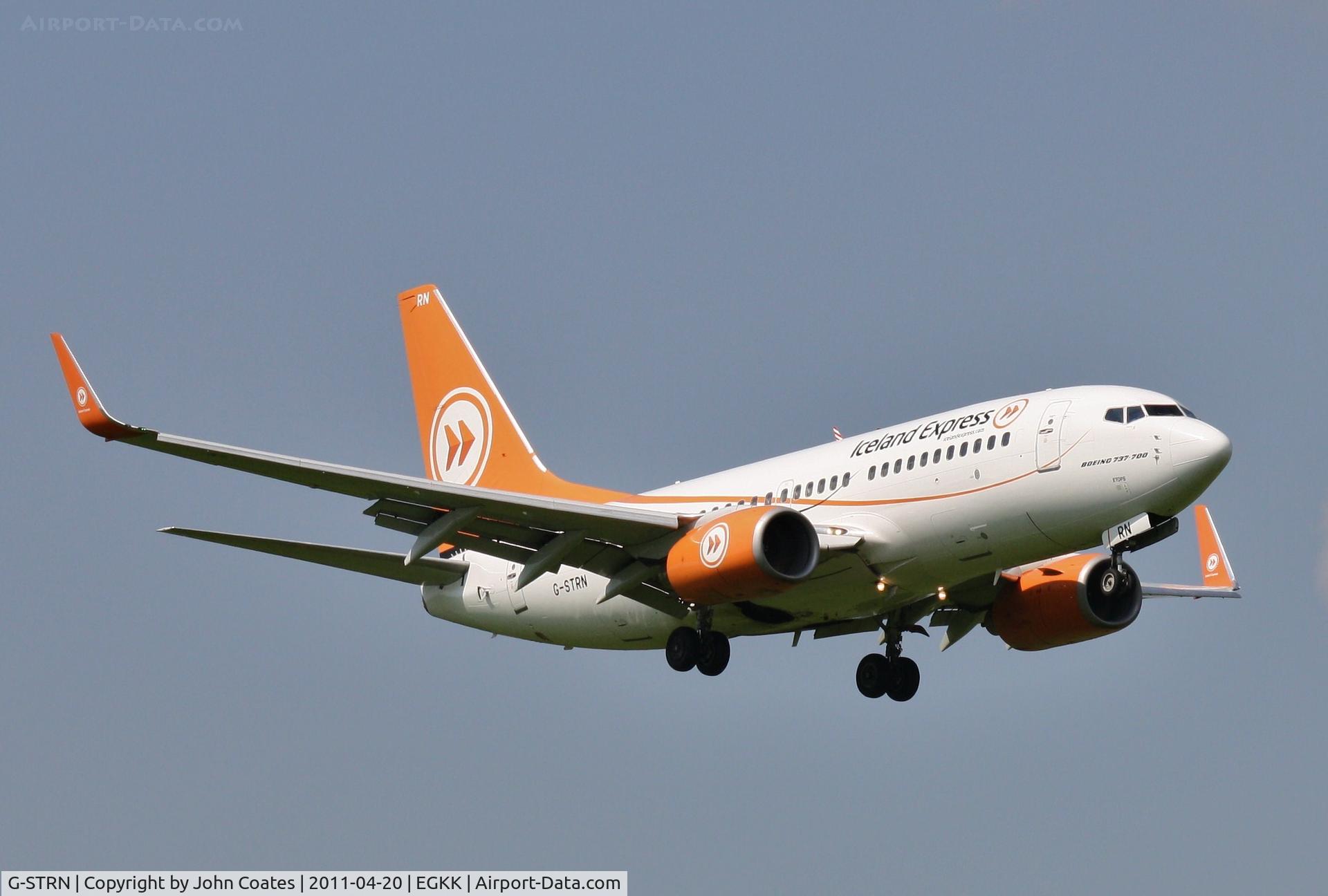 G-STRN, 1998 Boeing 737-7L9 C/N 28007, Finals 08