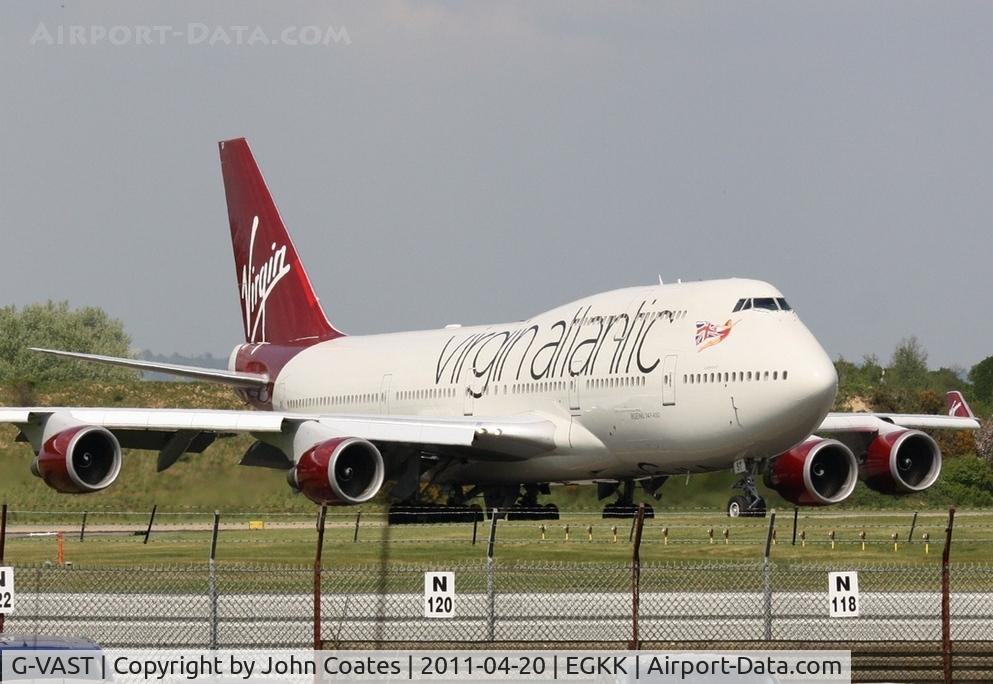 G-VAST, 1997 Boeing 747-41R C/N 28757, Departing