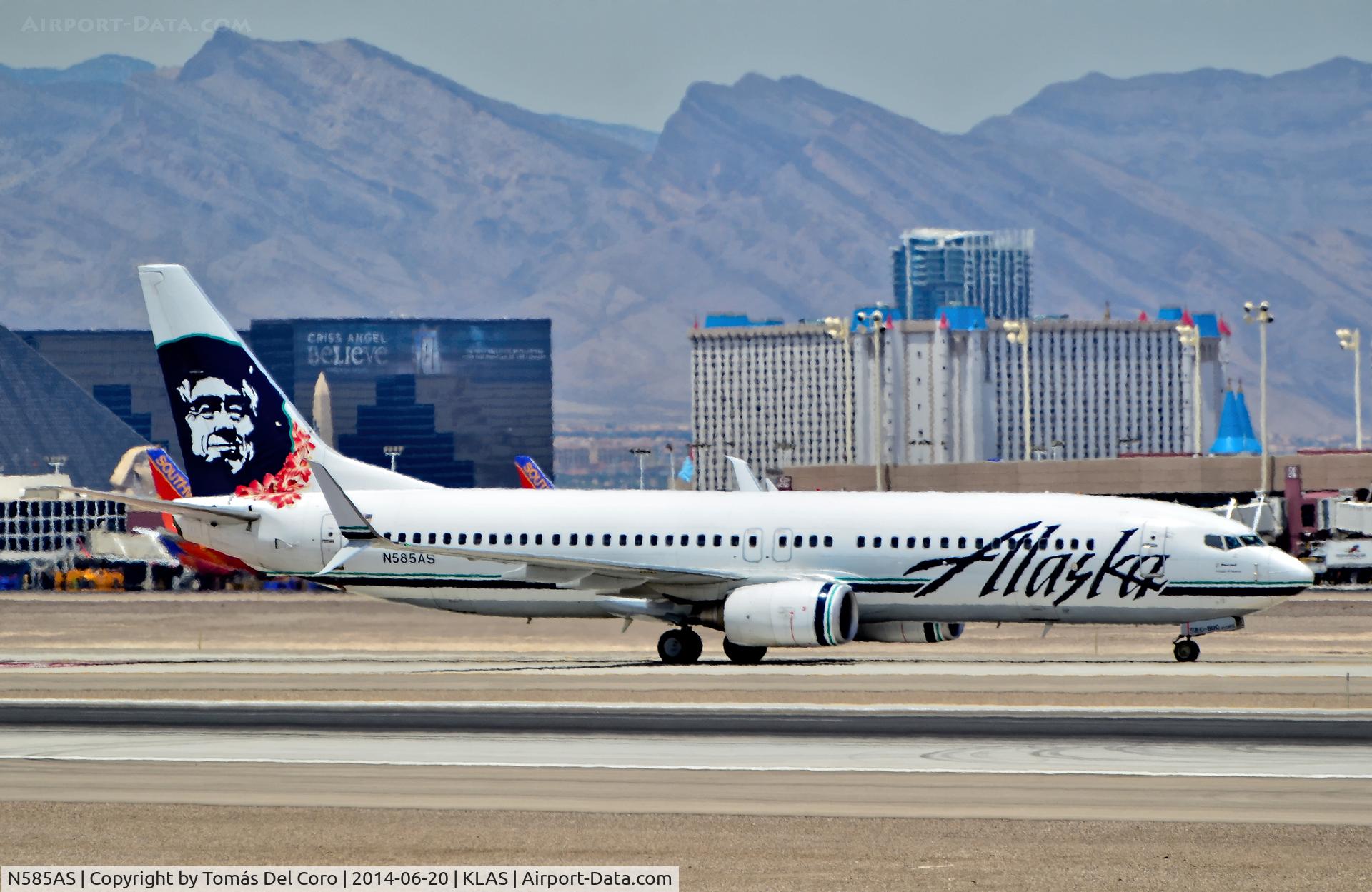N585AS, 2007 Boeing 737-890 C/N 35683, N585AS Alaska Airlines  2007 Boeing 737-890 C/N 35683 (Split Scimitar Winglets) - McCarran International Airport (KLAS)
Las Vegas, Nevada
TDelCoro
June 20, 2014