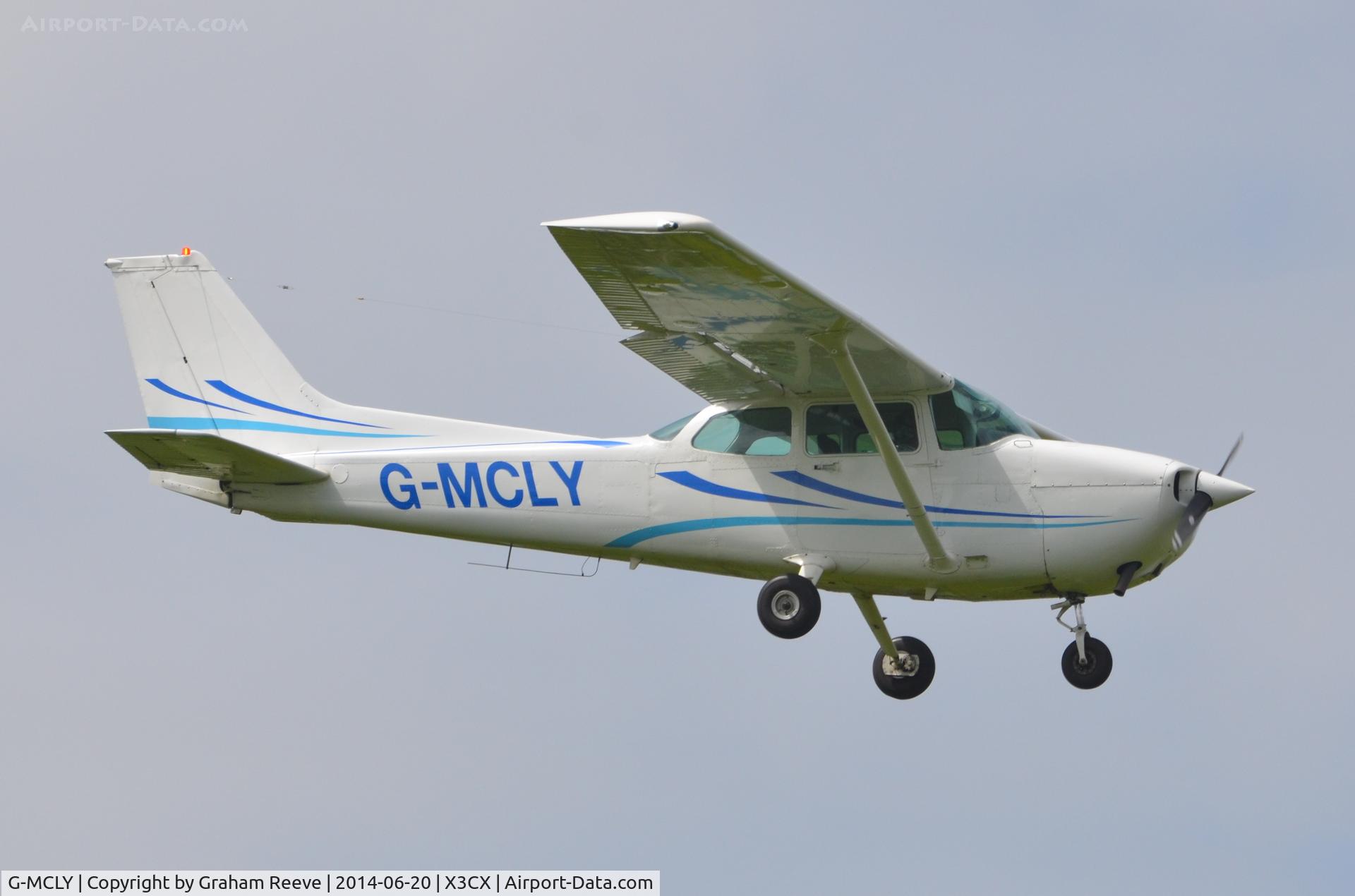 G-MCLY, 1982 Cessna 172P C/N 172-75597, Crabfield 2014.