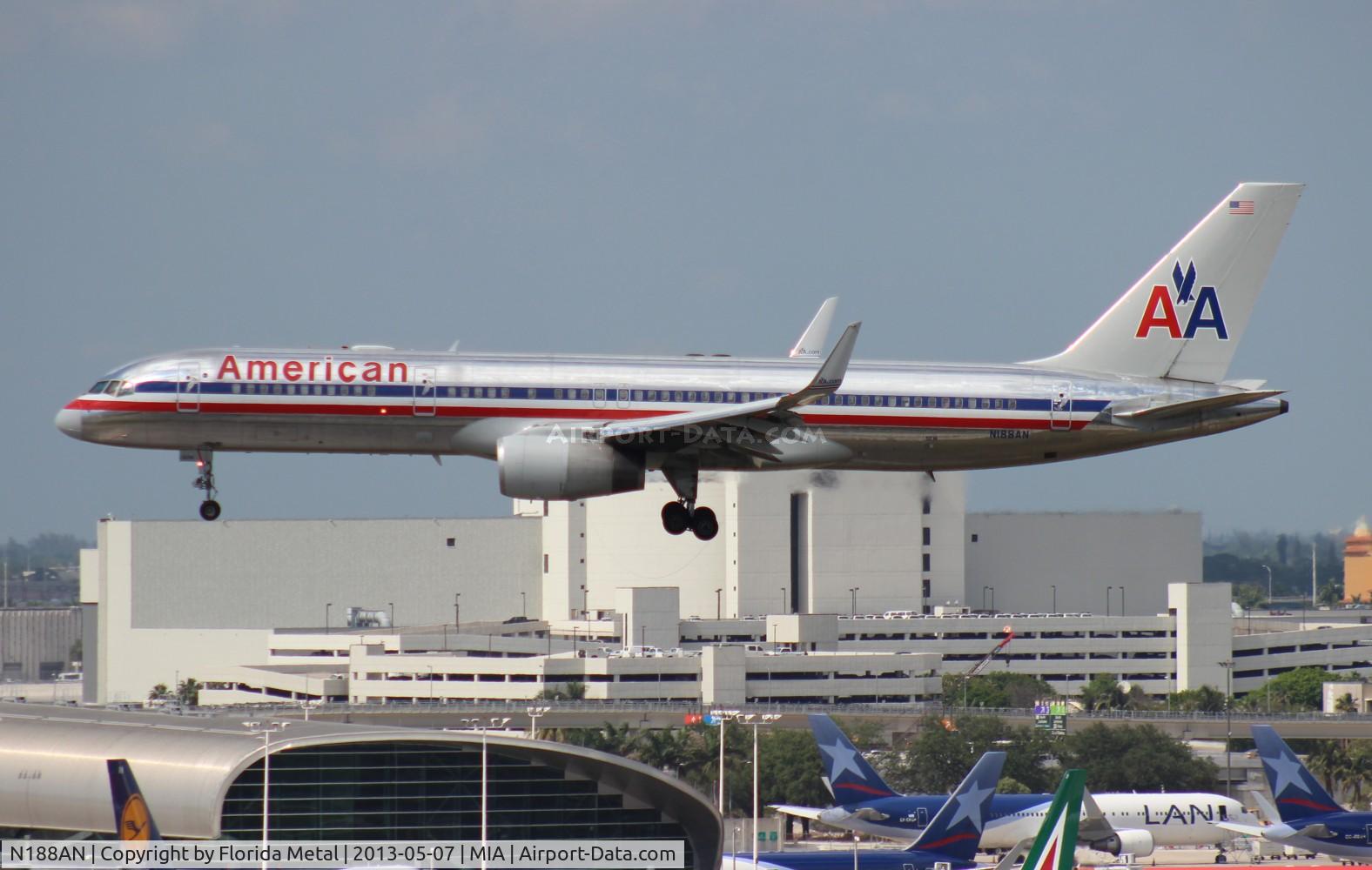 N188AN, 2001 Boeing 757-223 C/N 32382, American 757-200