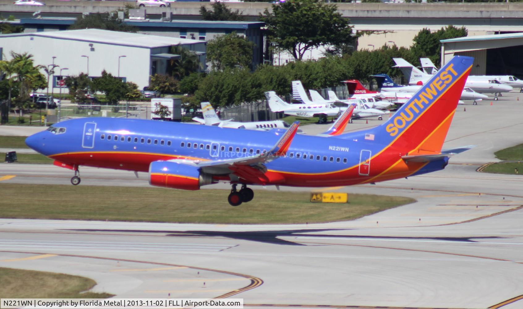 N221WN, 2005 Boeing 737-7H4 C/N 34259, Southwest 737-700