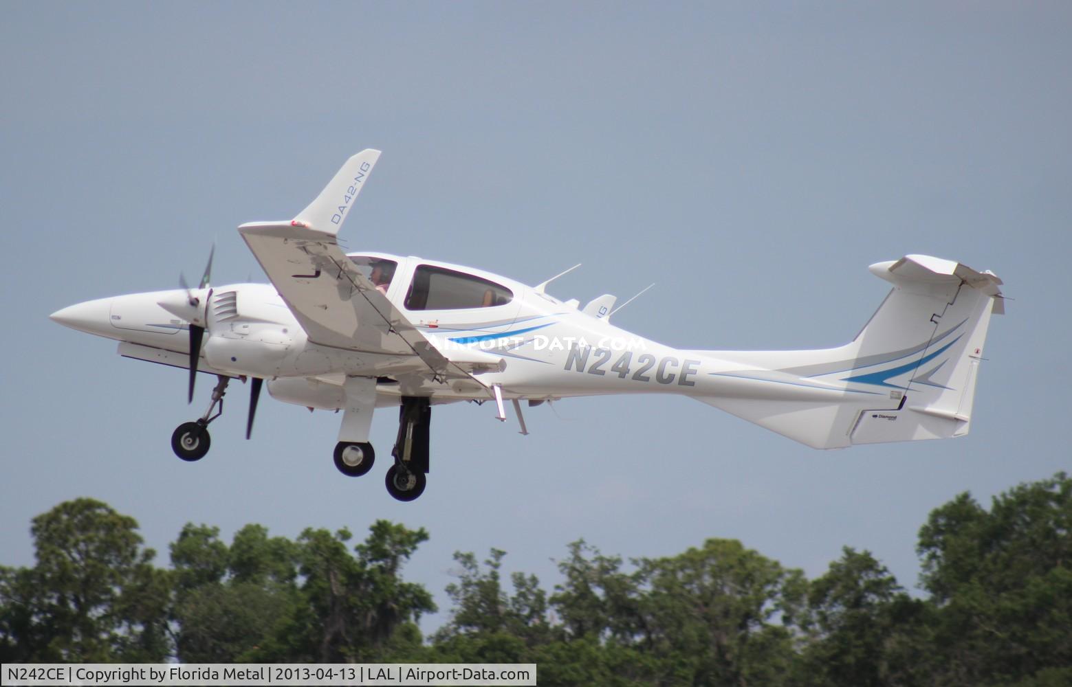 N242CE, 2012 Diamond DA42-NG Diamond Star C/N 42.NC004, Diamond DA-42