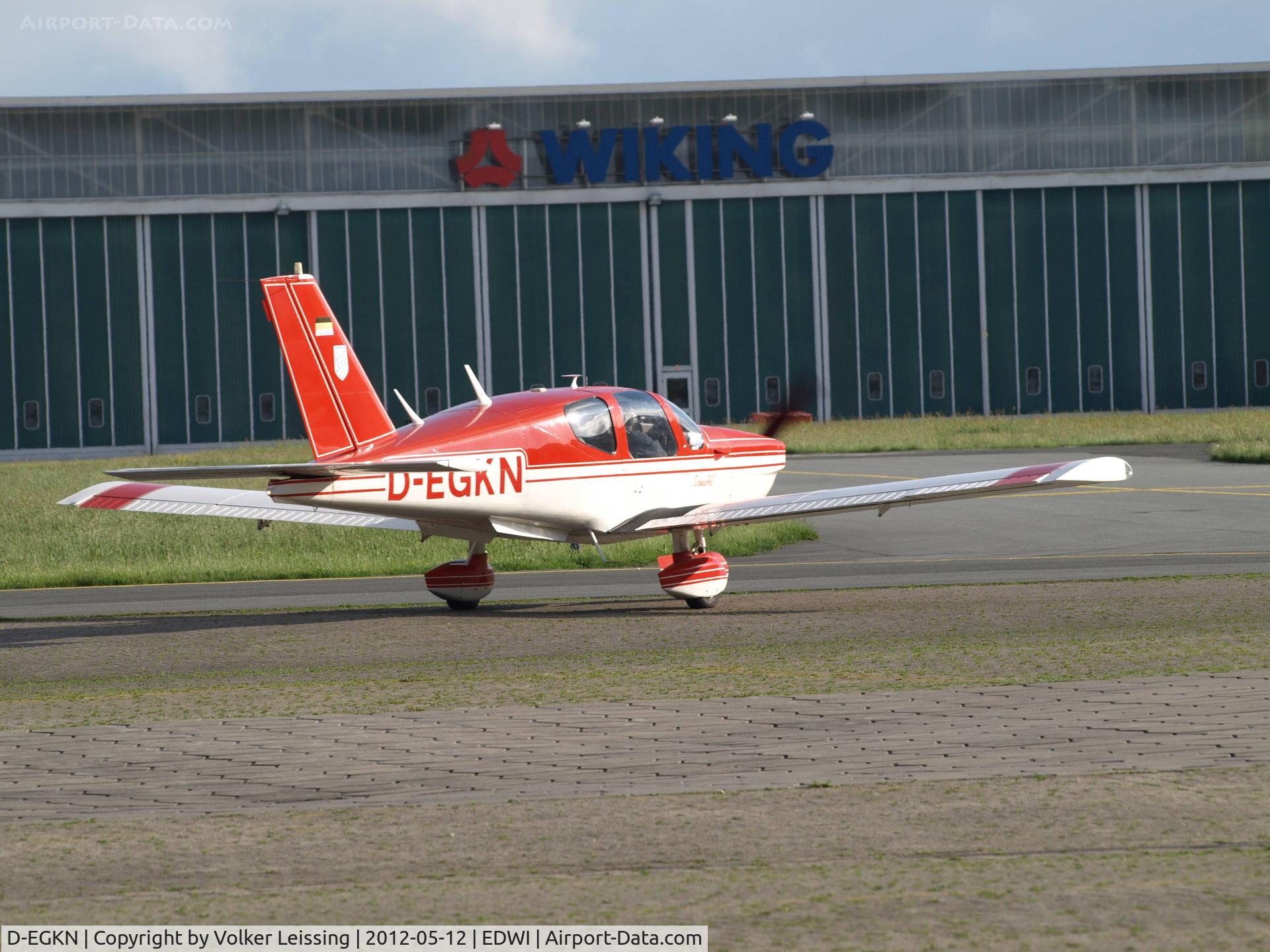 D-EGKN, 1981 Socata TB-10 Tobago C/N 189, taxing