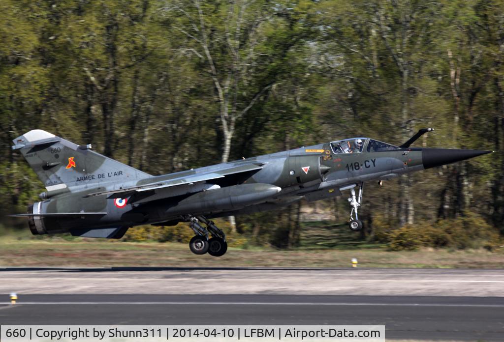 660, Dassault Mirage F.1CR C/N 660, Reece Meet 2014 participant
