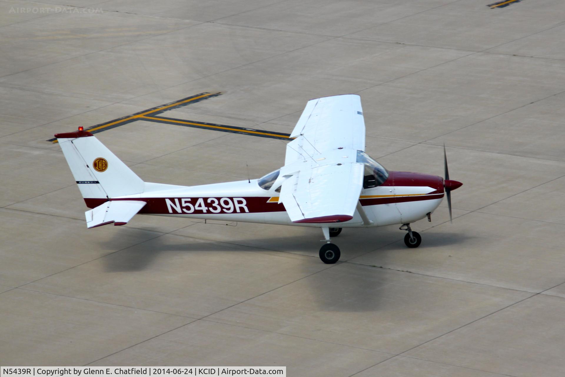 N5439R, 1965 Cessna 172F C/N 17252989, Seen from the control tower