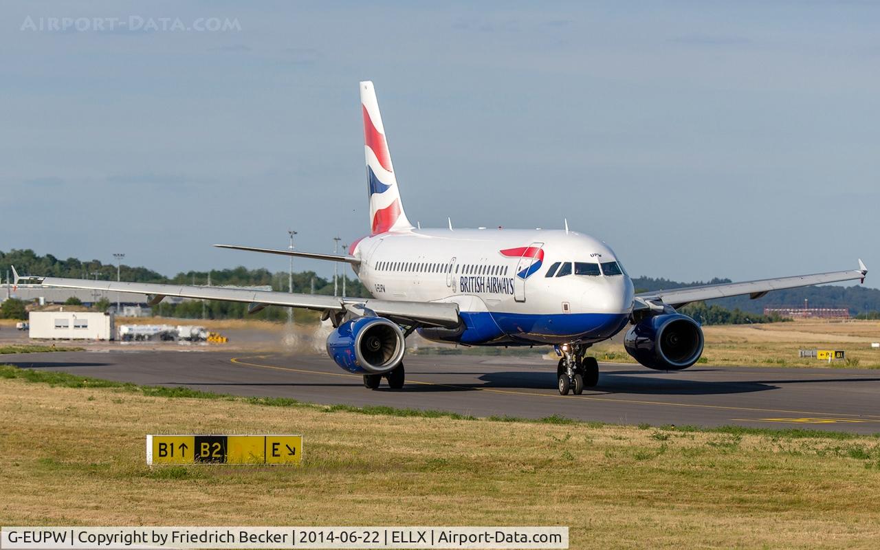 G-EUPW, 2001 Airbus A319-131 C/N 1440, taxying to the active