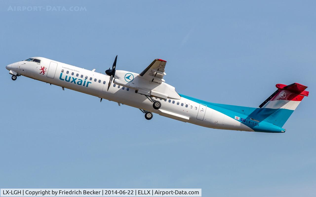 LX-LGH, 2012 Bombardier DHC-8-402Q Dash 8 Dash 8 C/N 4420, departure via RW06