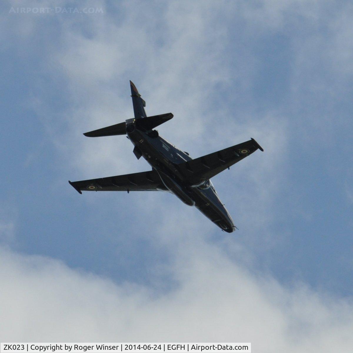 ZK023, 2009 British Aerospace Hawk T2 C/N RT014/1252, Hawk coded N of 4(Reserve) Squadron RAF climbing out after a fast flyby.