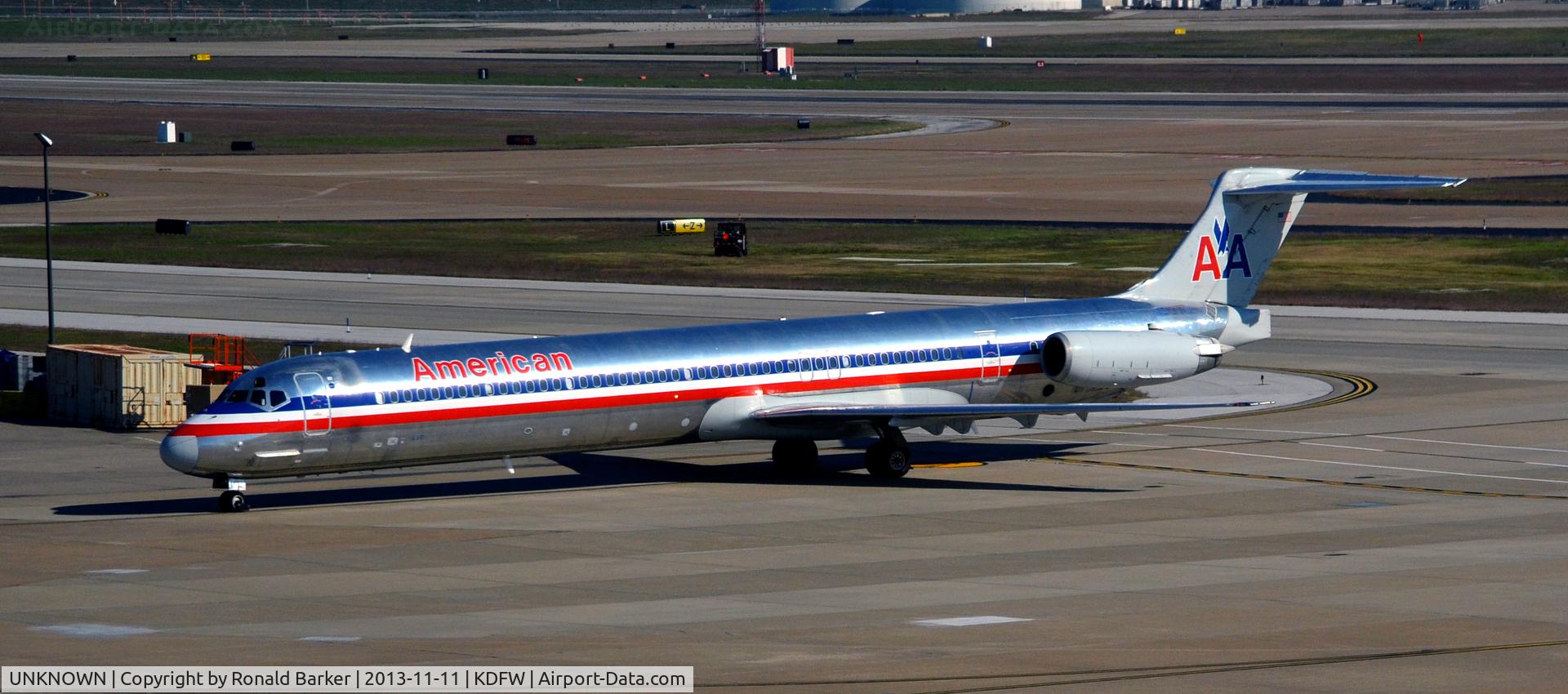 UNKNOWN, McDonnell Douglas MD-80 (DC-9) C/N Unknown, American Airlines MD 82 taxi to park DFW