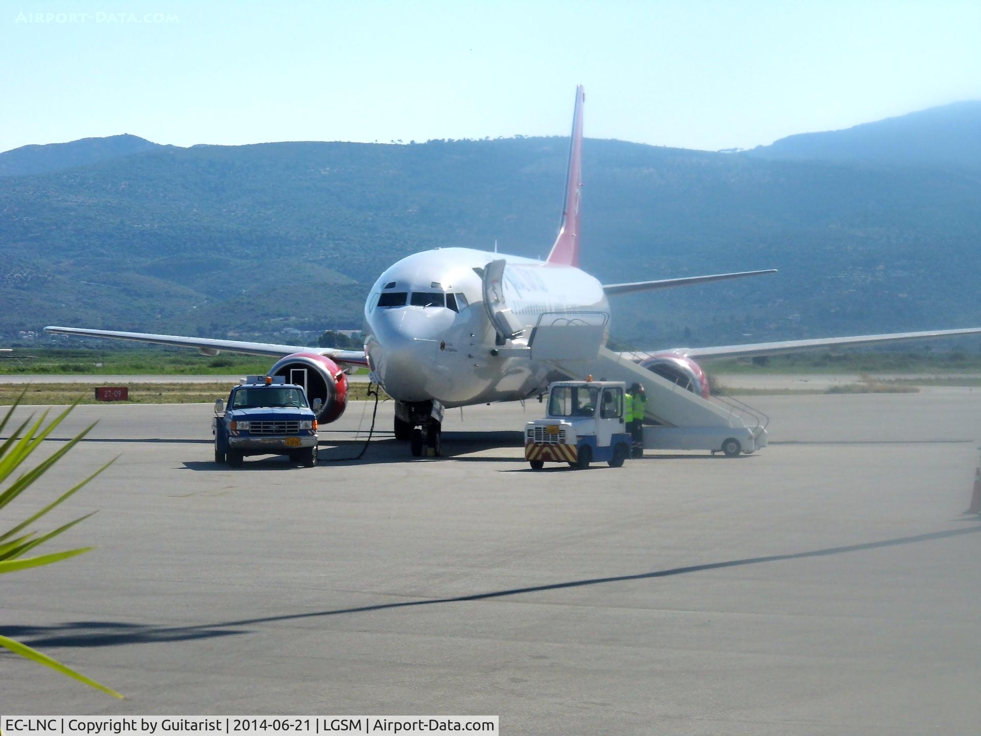 EC-LNC, 1990 Boeing 737-4K5 C/N 24130, Out of gate 4 again, looking at EC-LNC just about to depart