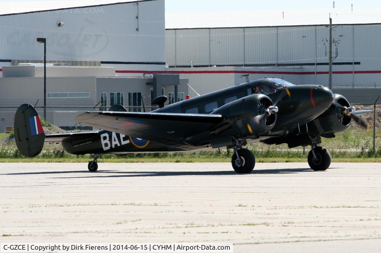 C-GZCE, 1946 Beech D18S C/N A-156, Taxing in after taking members up for a flight around the Hamilton area.